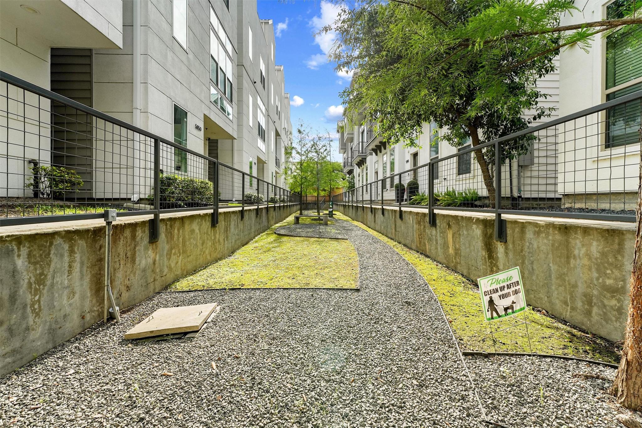 5854 E Post Oak Lane