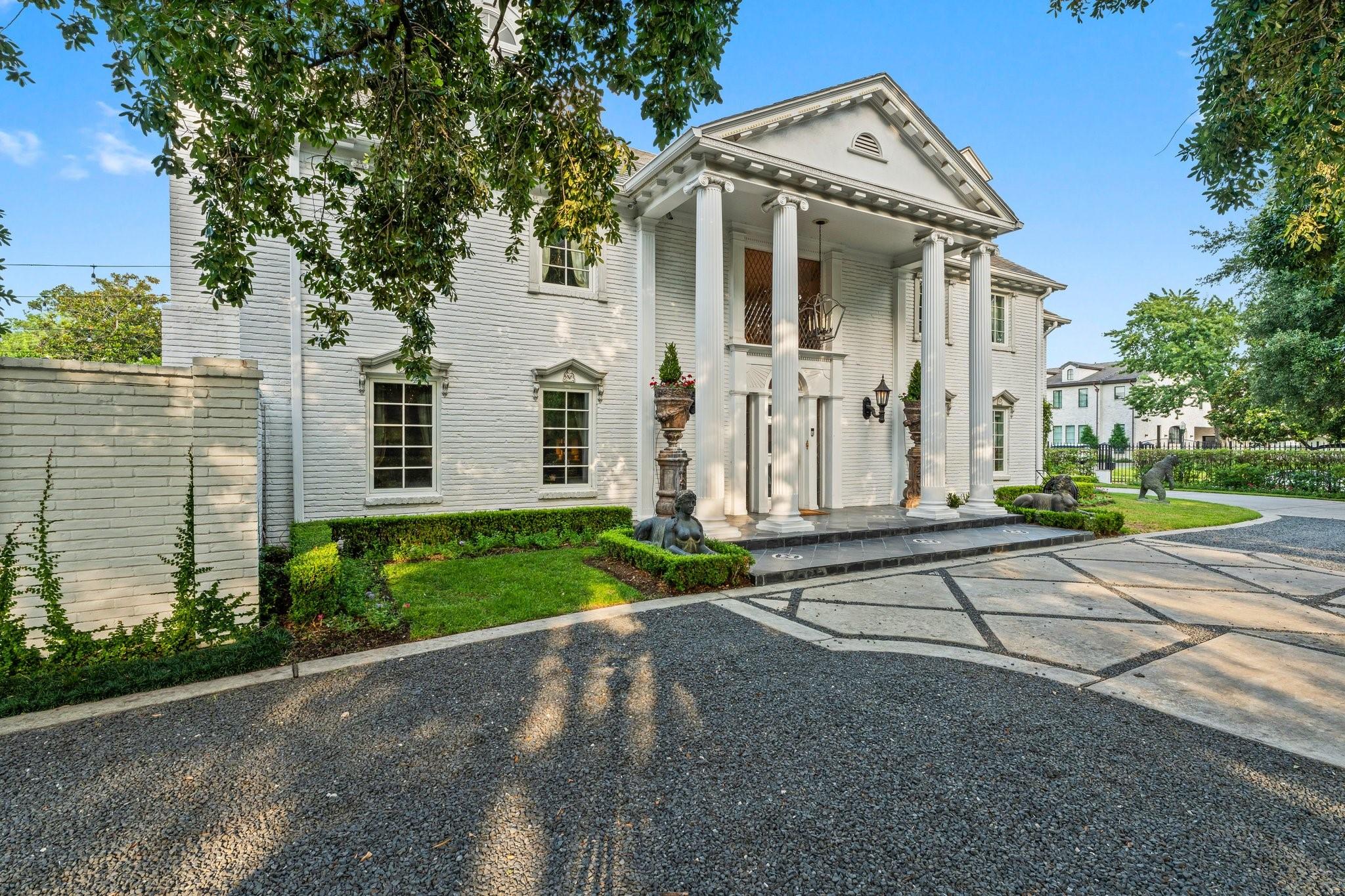 1561 Kirby Drive