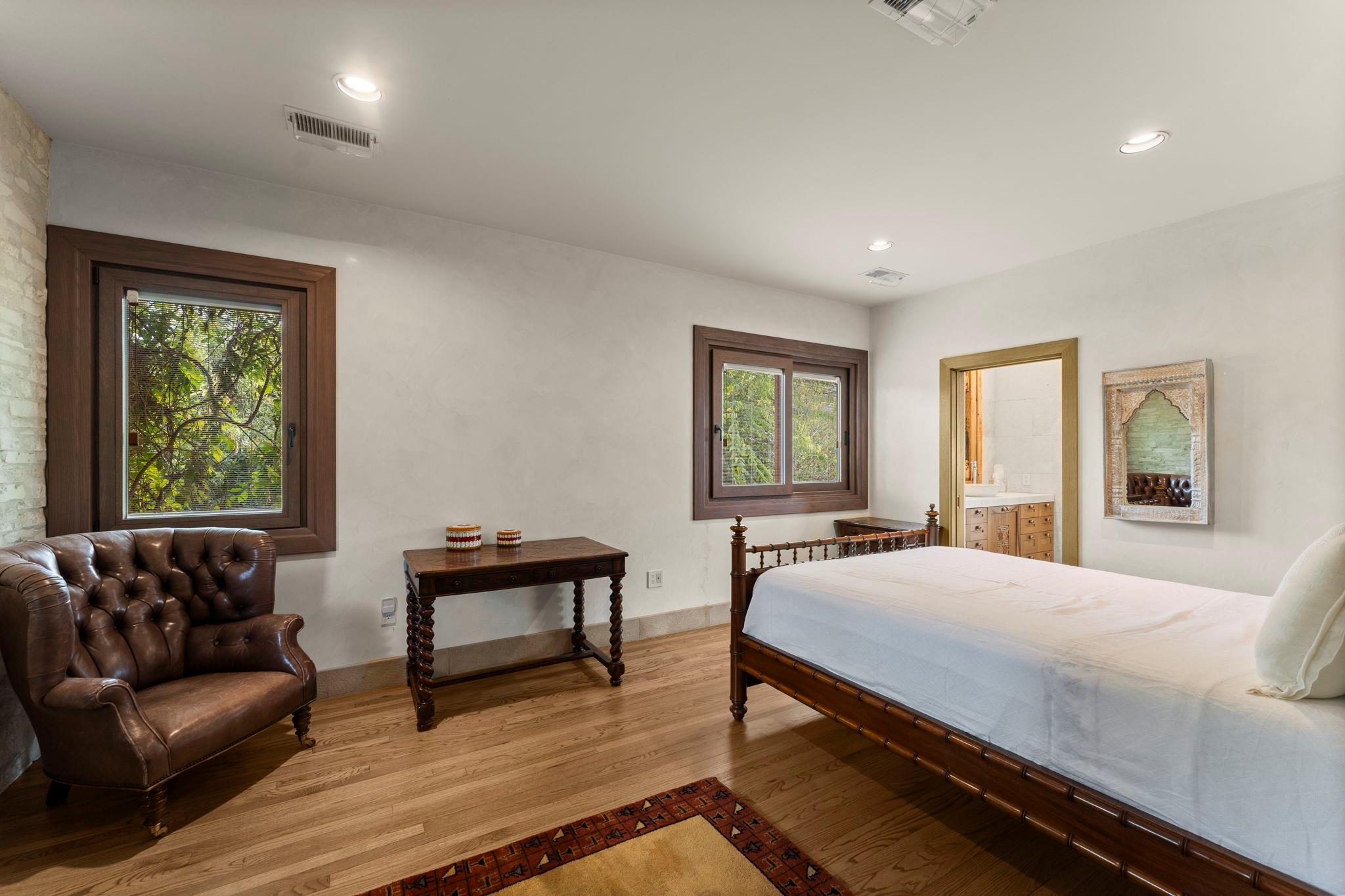 5651 Doliver Drive, Houston