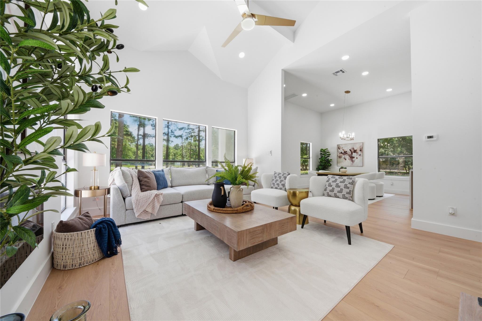 40203 Cimarron Way