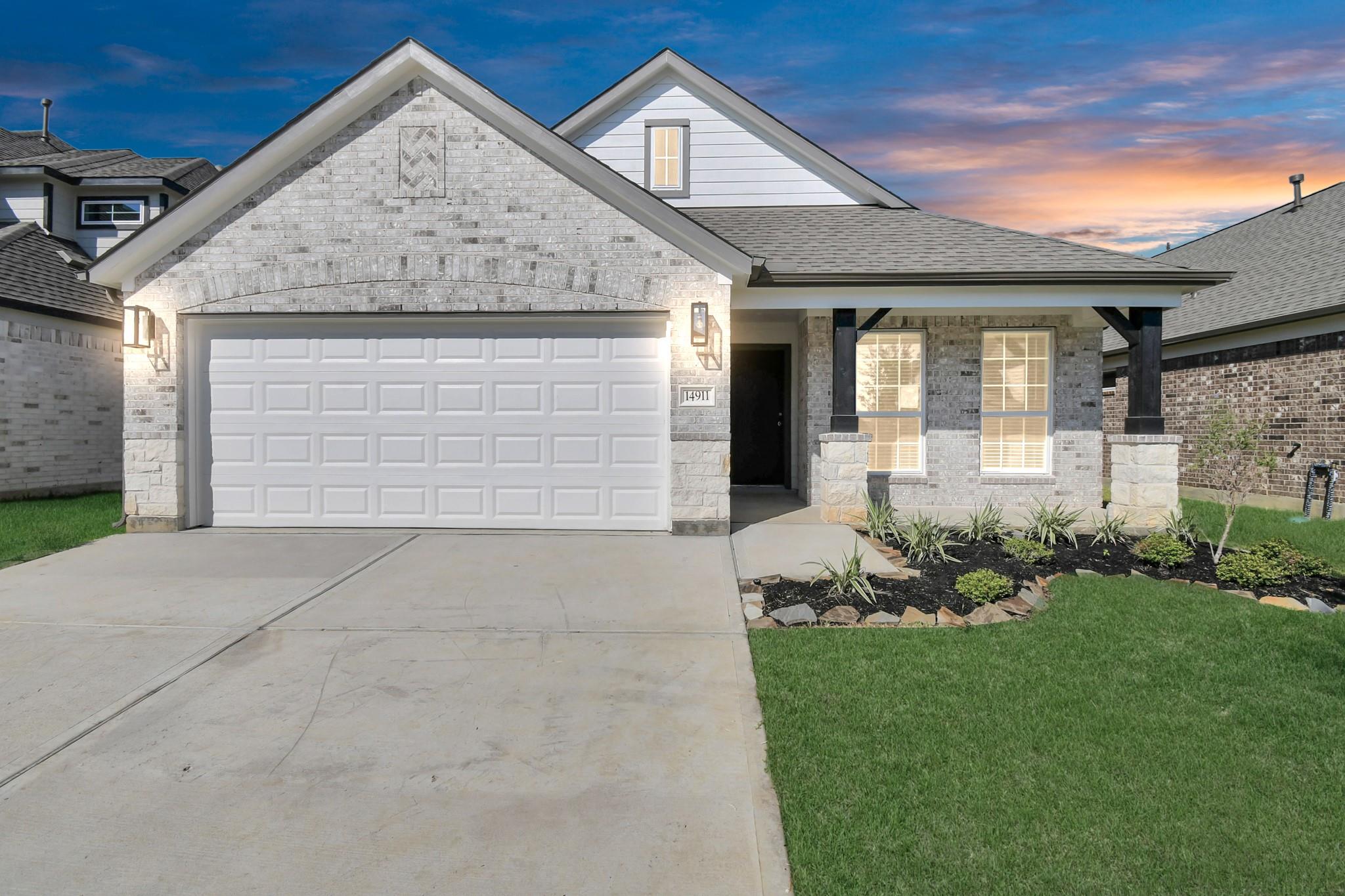 14911 Royal Leaf Drive