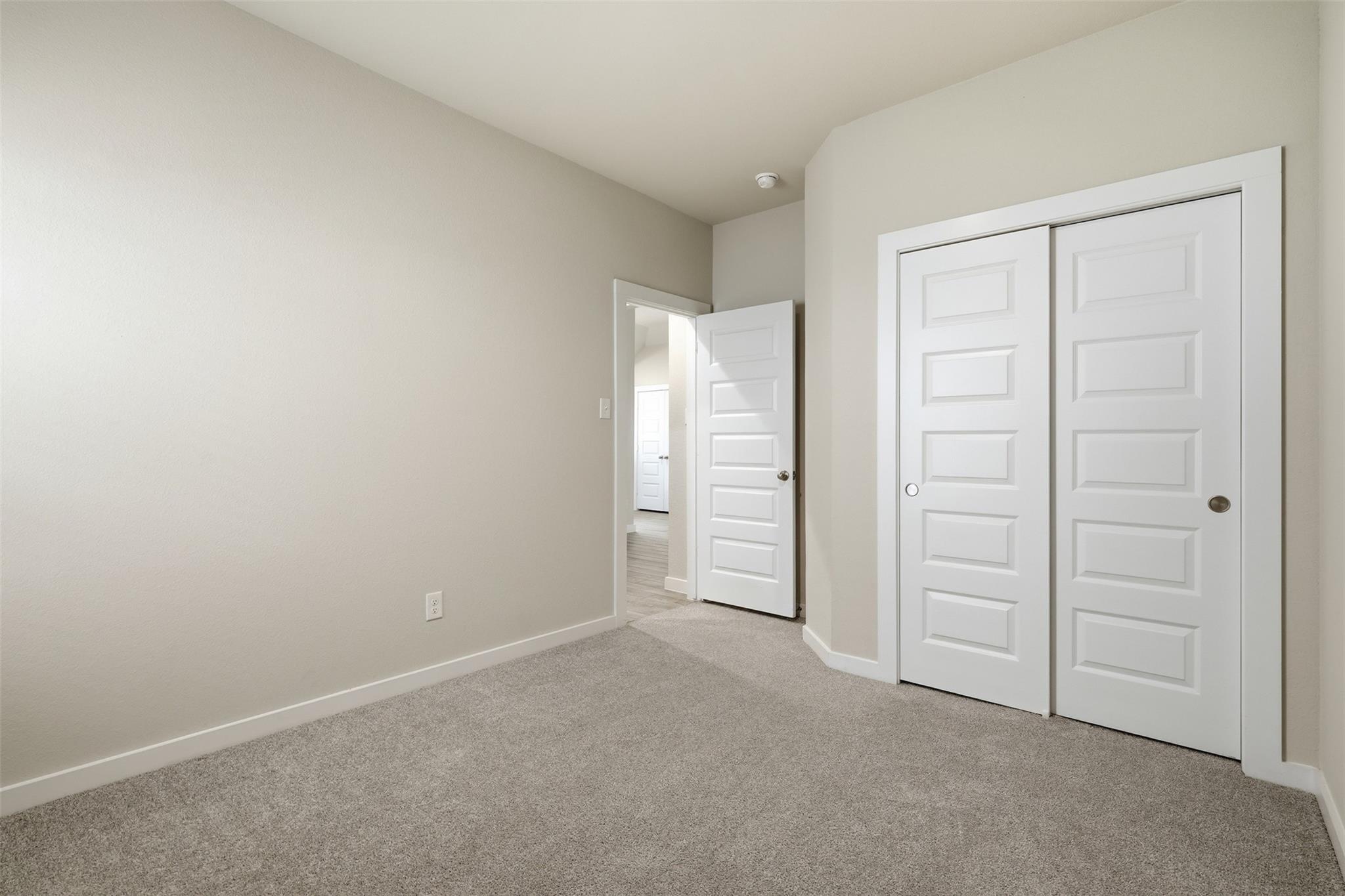 2742 Oakleaf Ash Lane