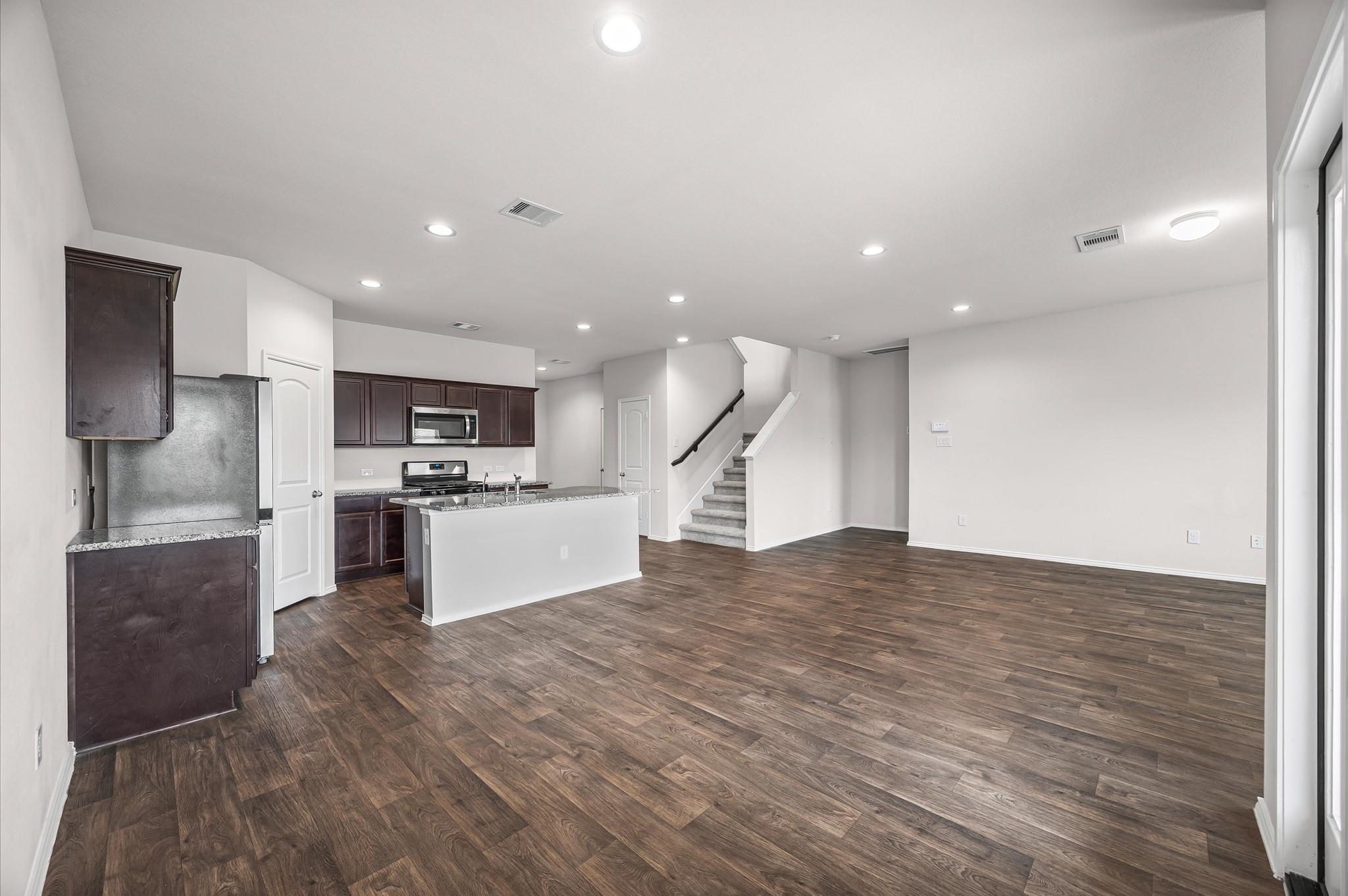 23522 Wedgewood Cliff Way