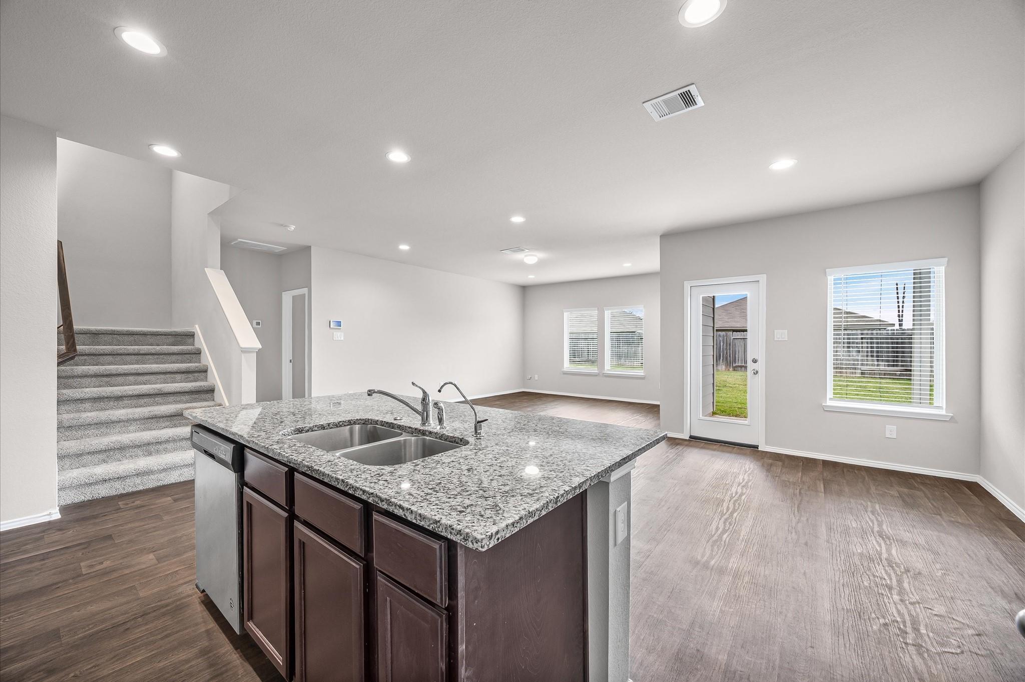 23522 Wedgewood Cliff Way