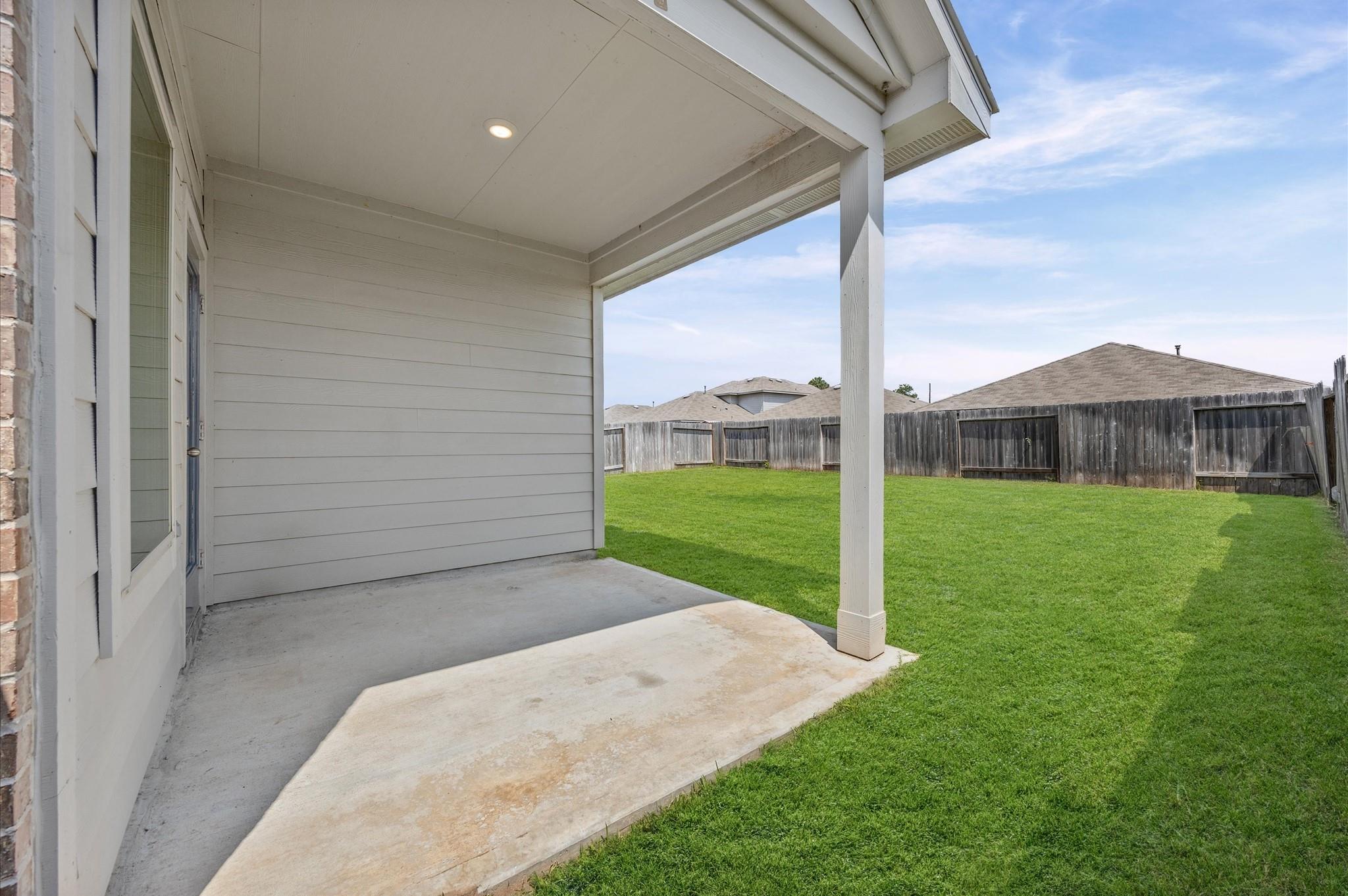 23522 Wedgewood Cliff Way