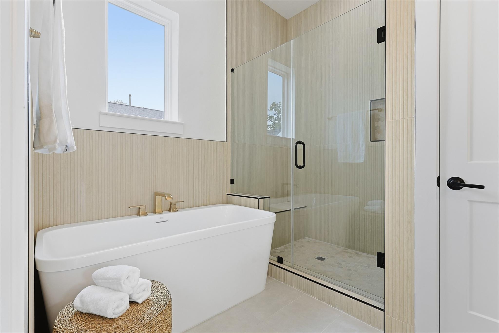 8918 Sunshine Laverne Lane