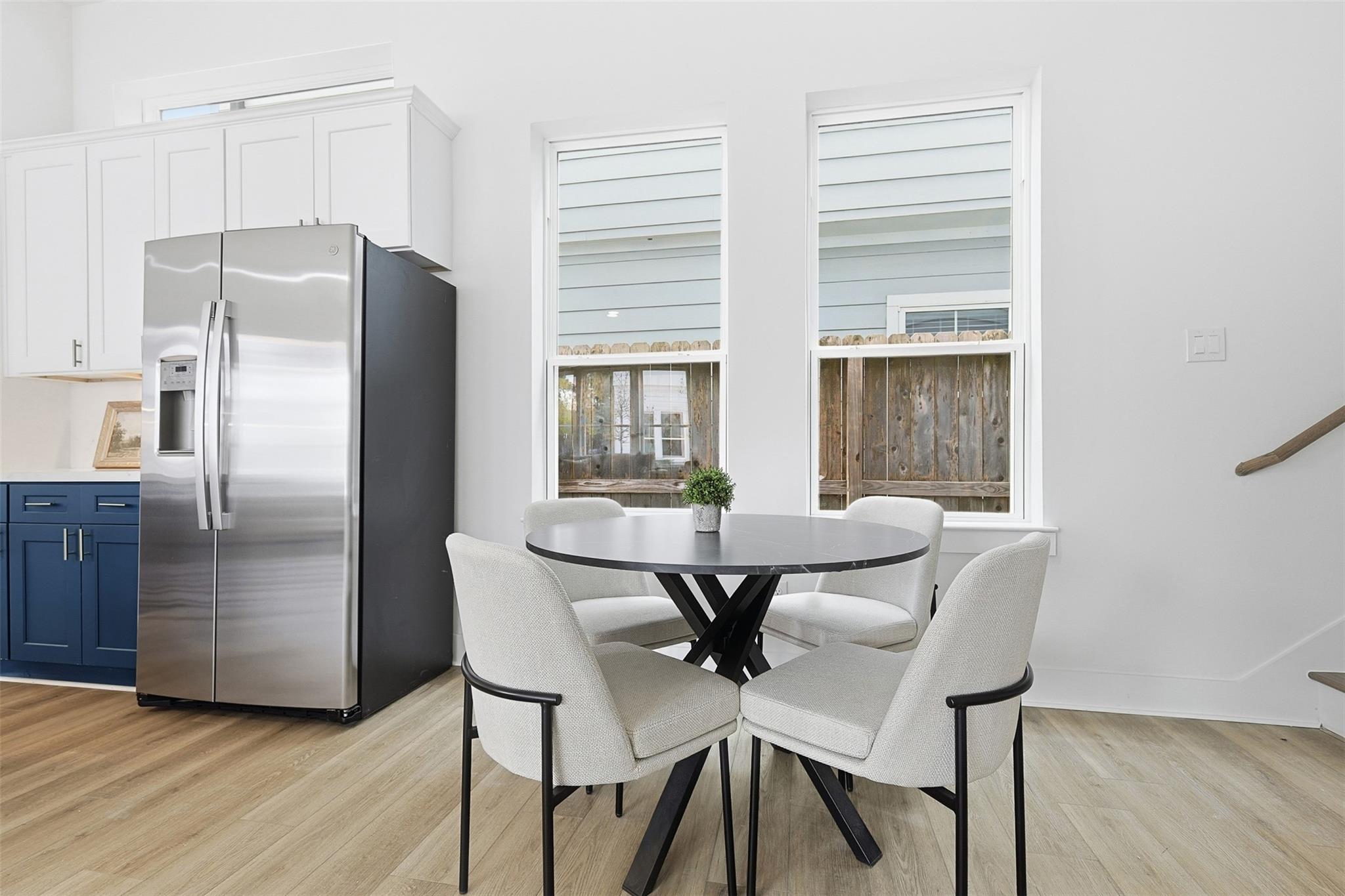 8918 Sunshine Laverne Lane