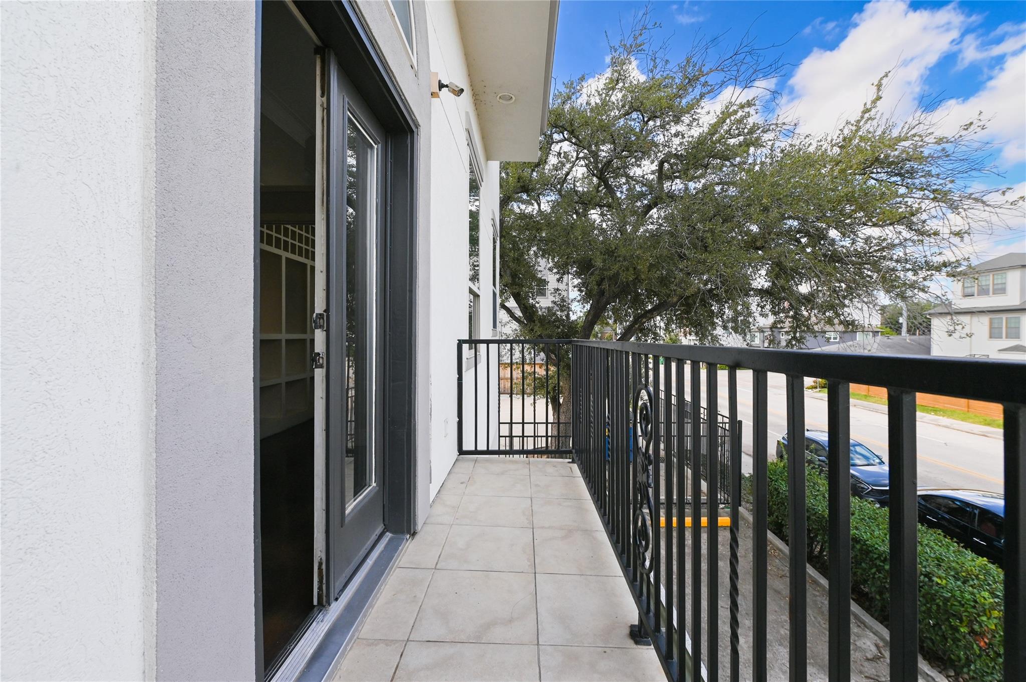 5801 Winsome Lane # 201