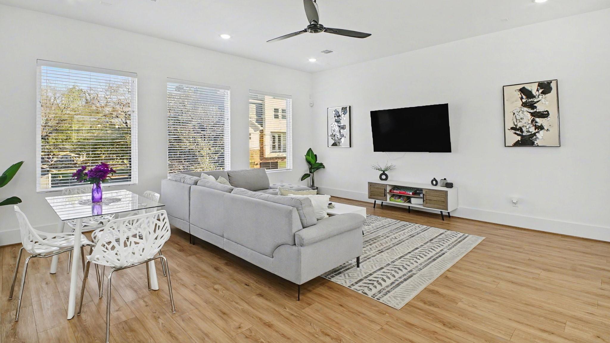 2802 Tierwester Street