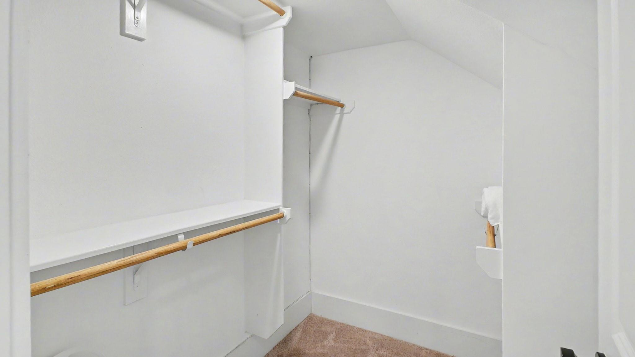 2802 Tierwester Street