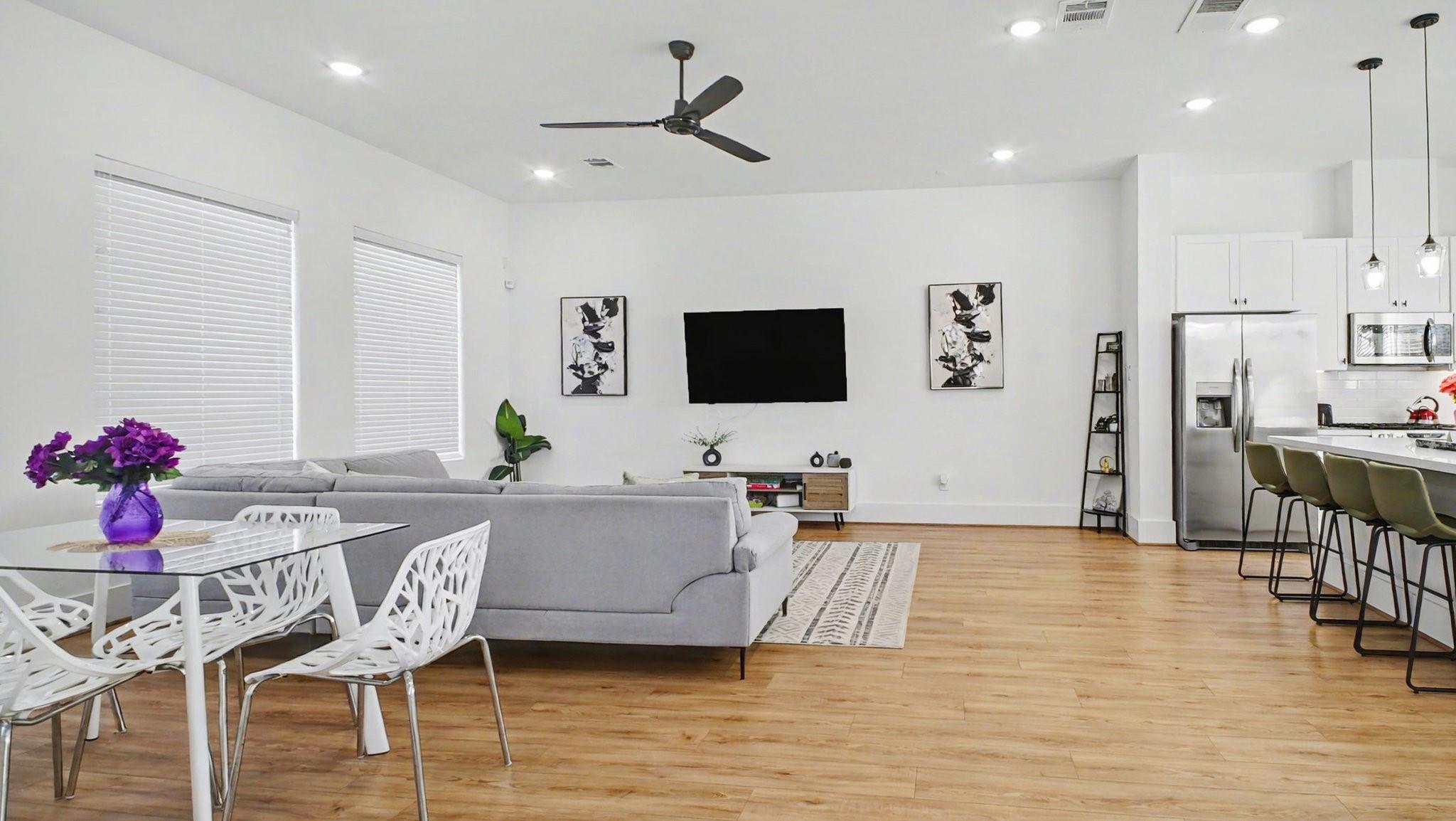 2802 Tierwester Street