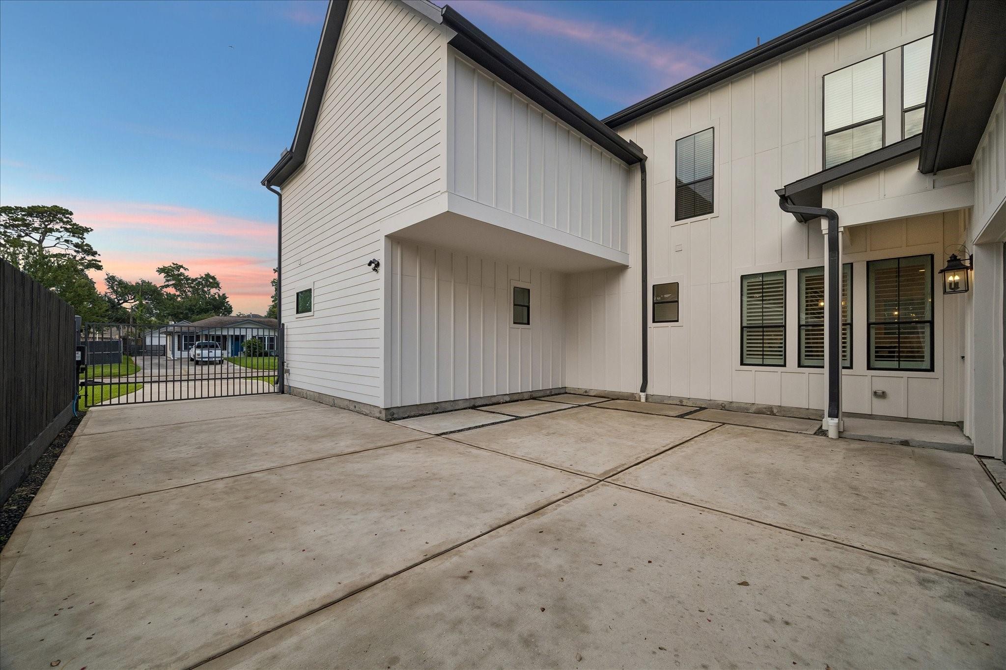 1767 De Milo Drive