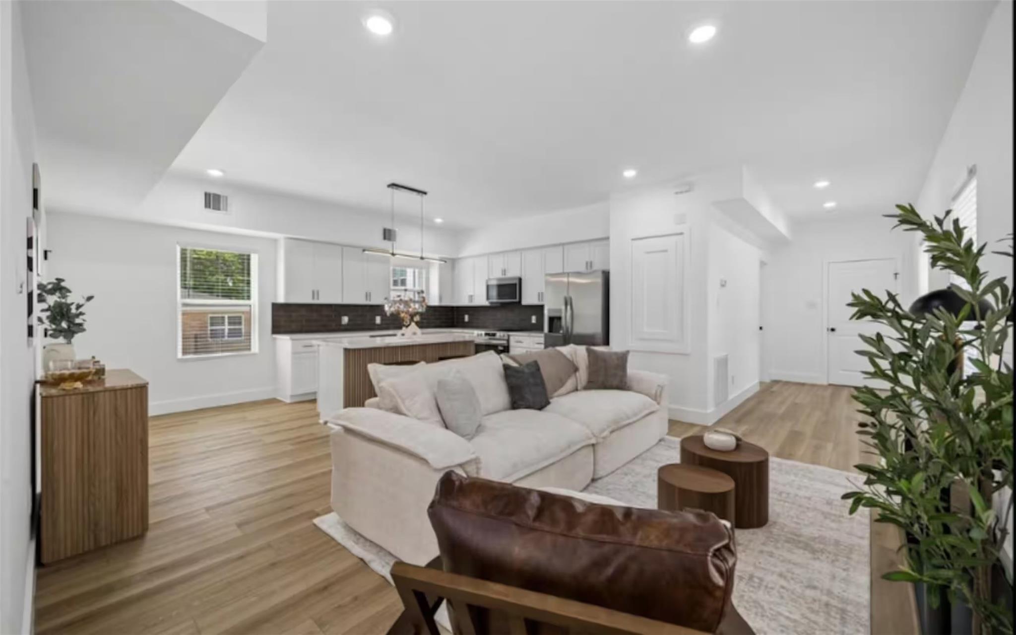 801 E 32nd 1/2 Street # A