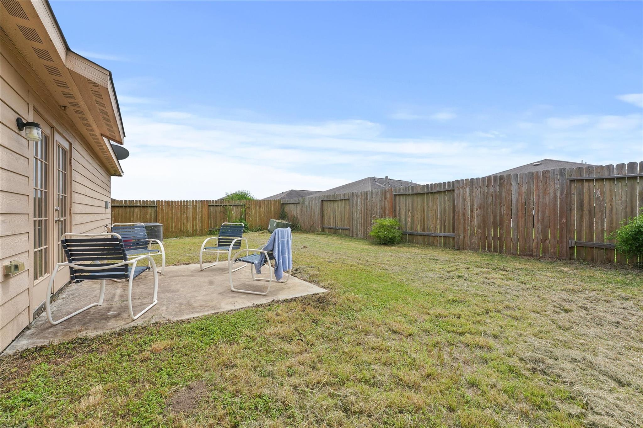 4918 Jagged Cliff Lane