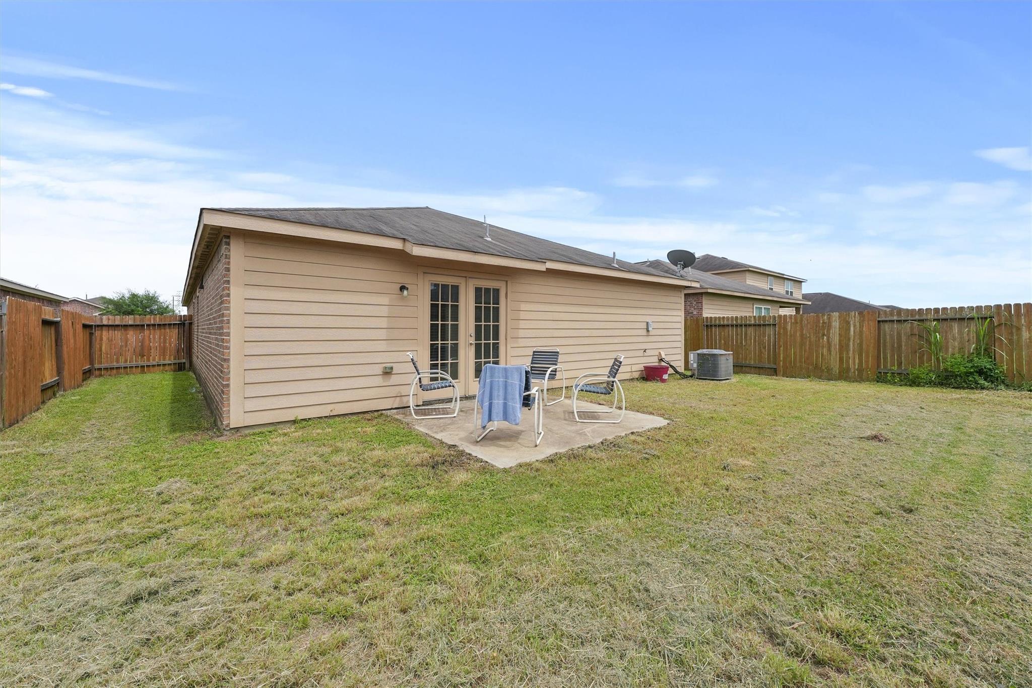 4918 Jagged Cliff Lane