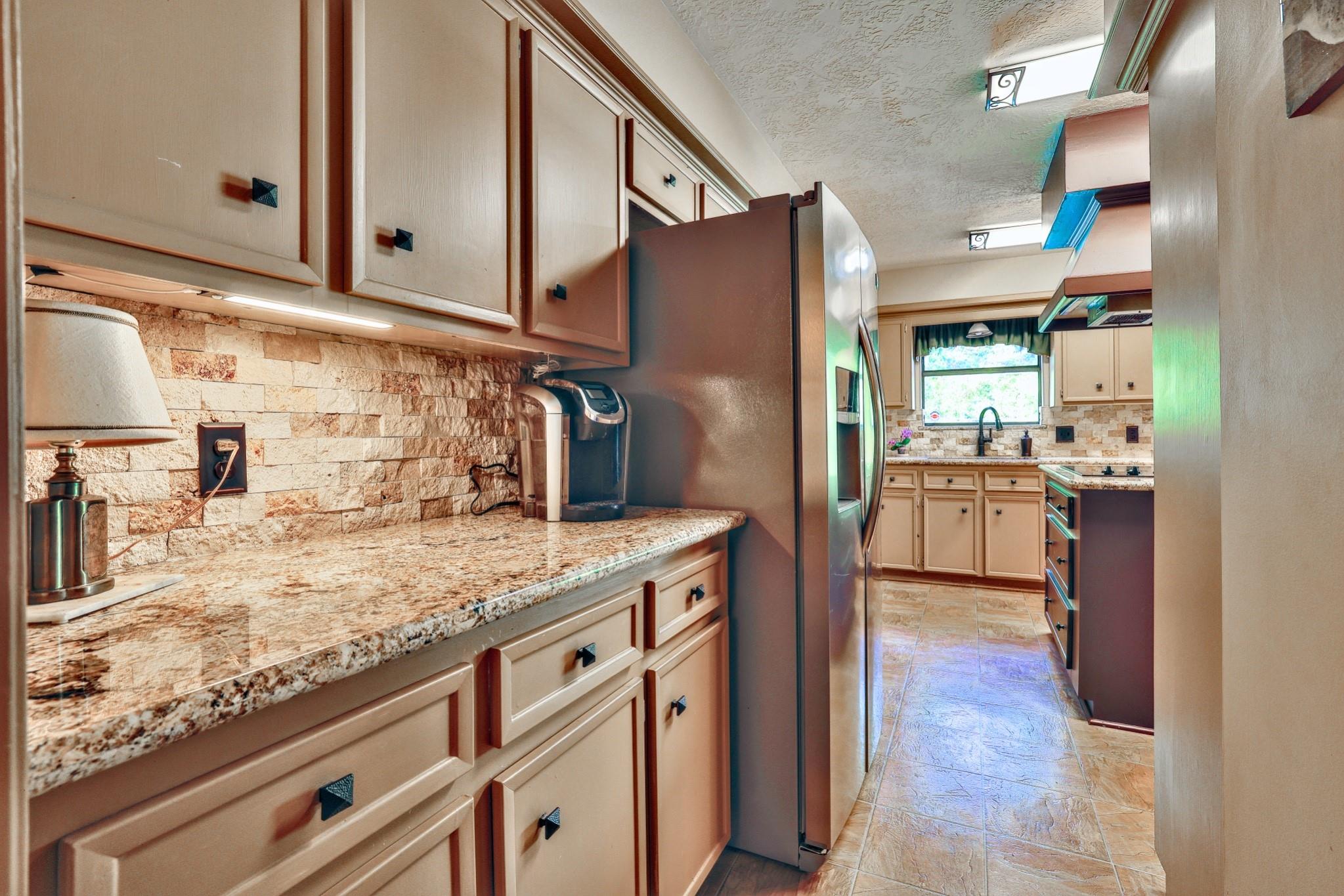 16011 Pebble Bend Drive, Houston