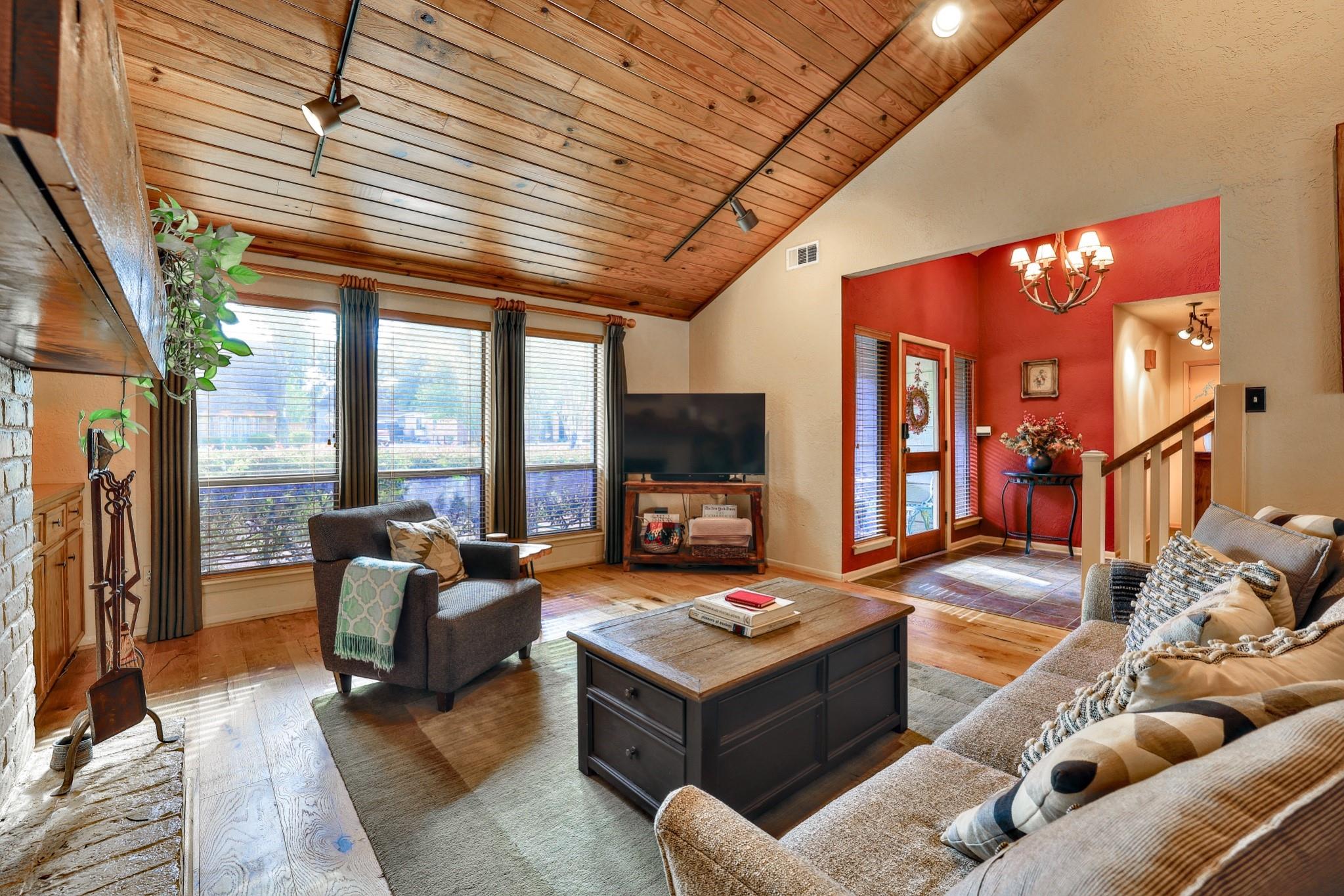 16011 Pebble Bend Drive, Houston