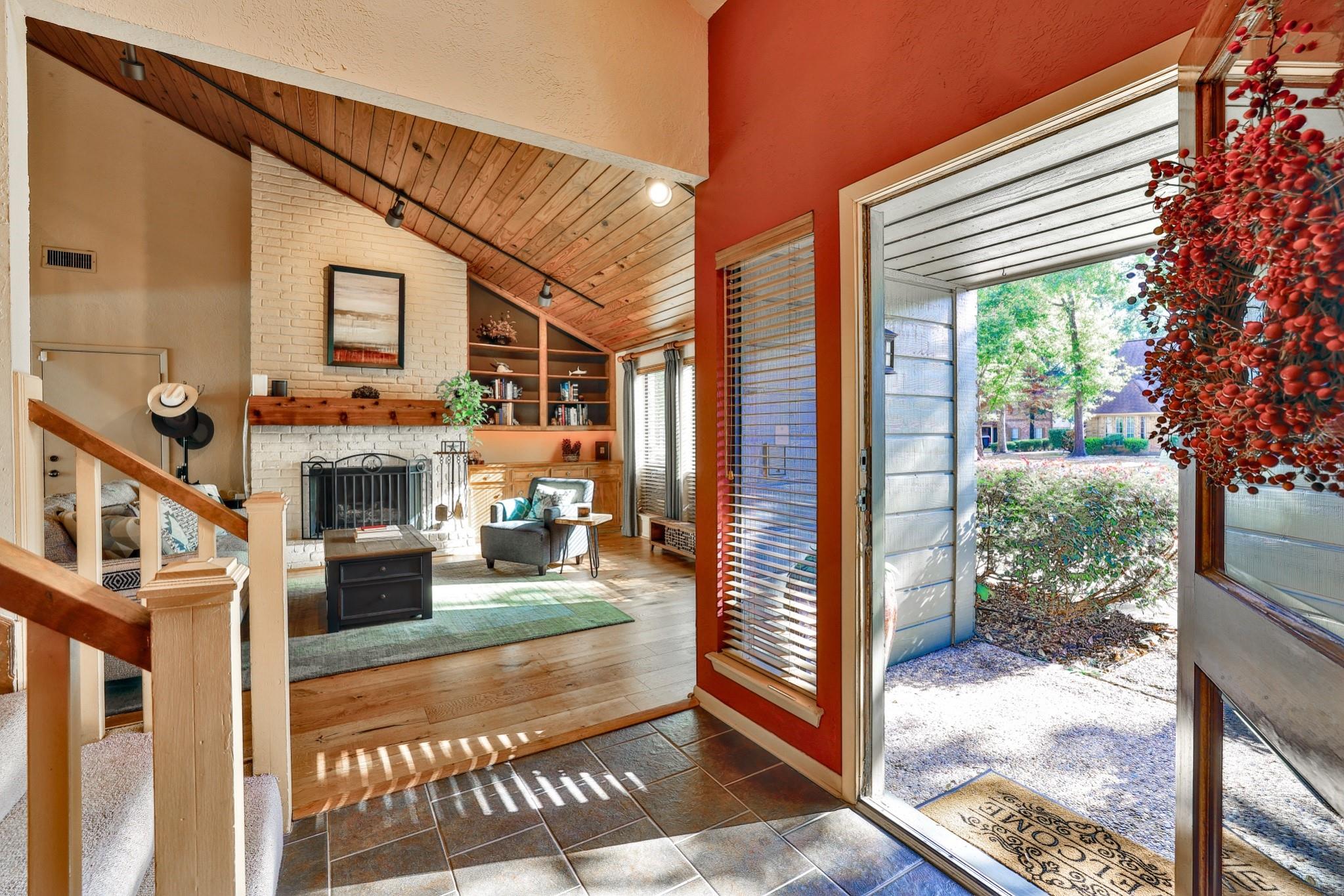 16011 Pebble Bend Drive, Houston