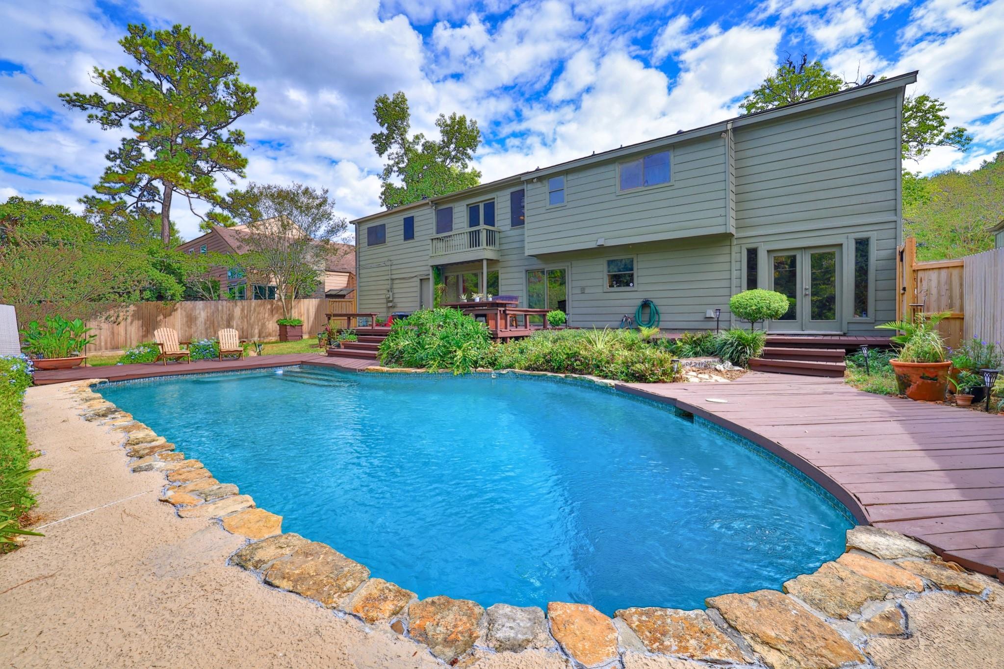 16011 Pebble Bend Drive, Houston