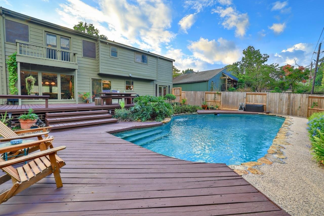 16011 Pebble Bend Drive, Houston