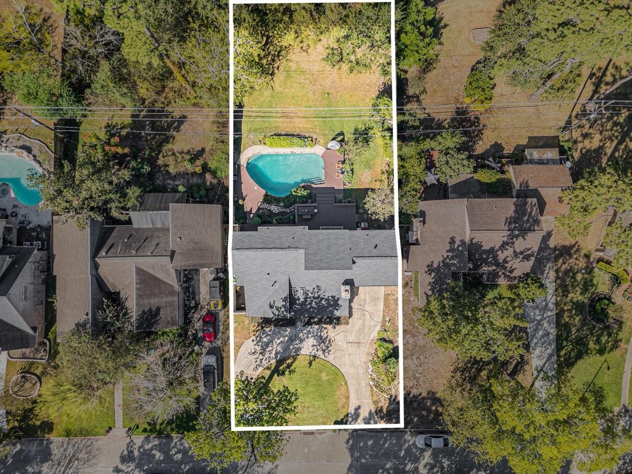 16011 Pebble Bend Drive, Houston