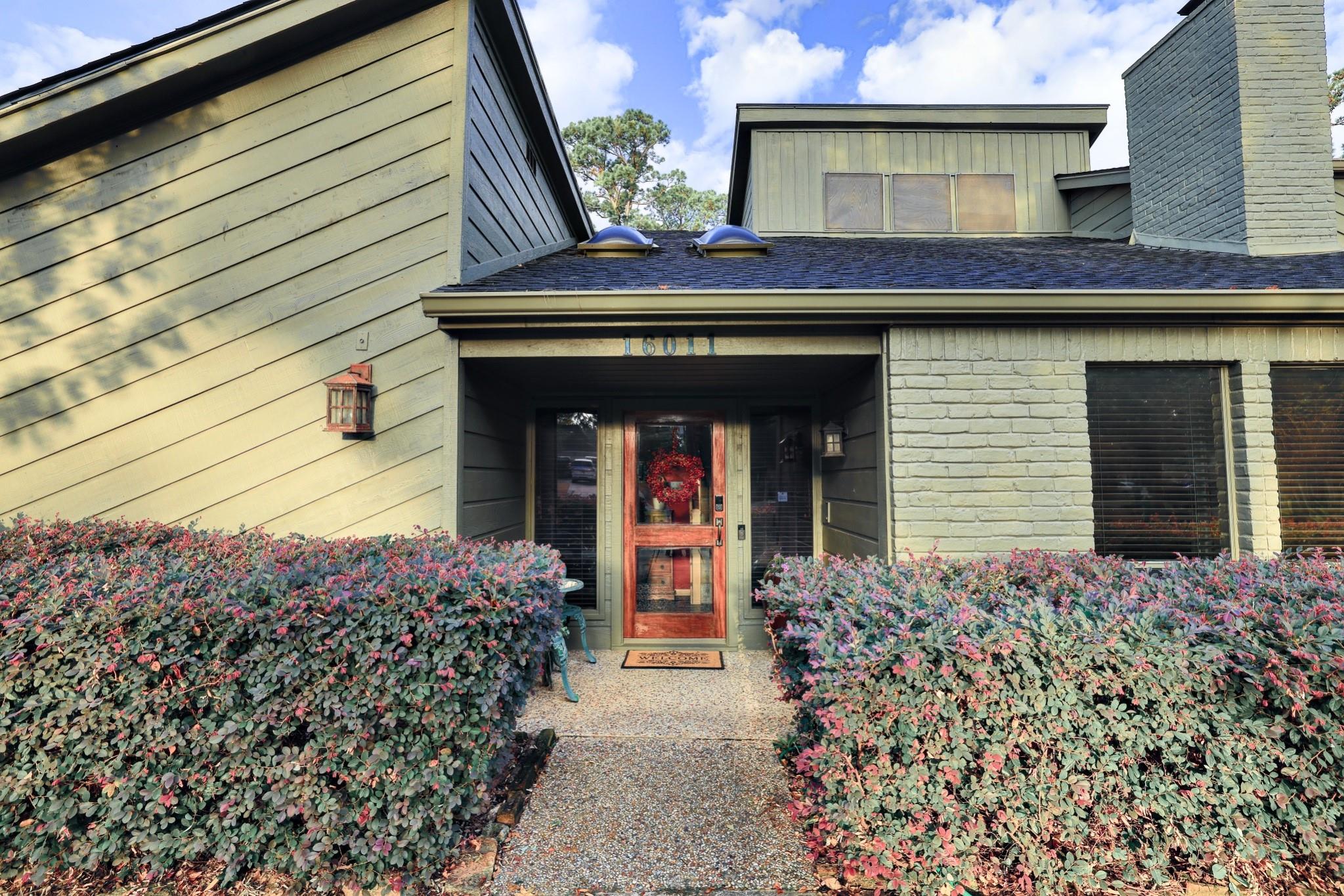 16011 Pebble Bend Drive, Houston