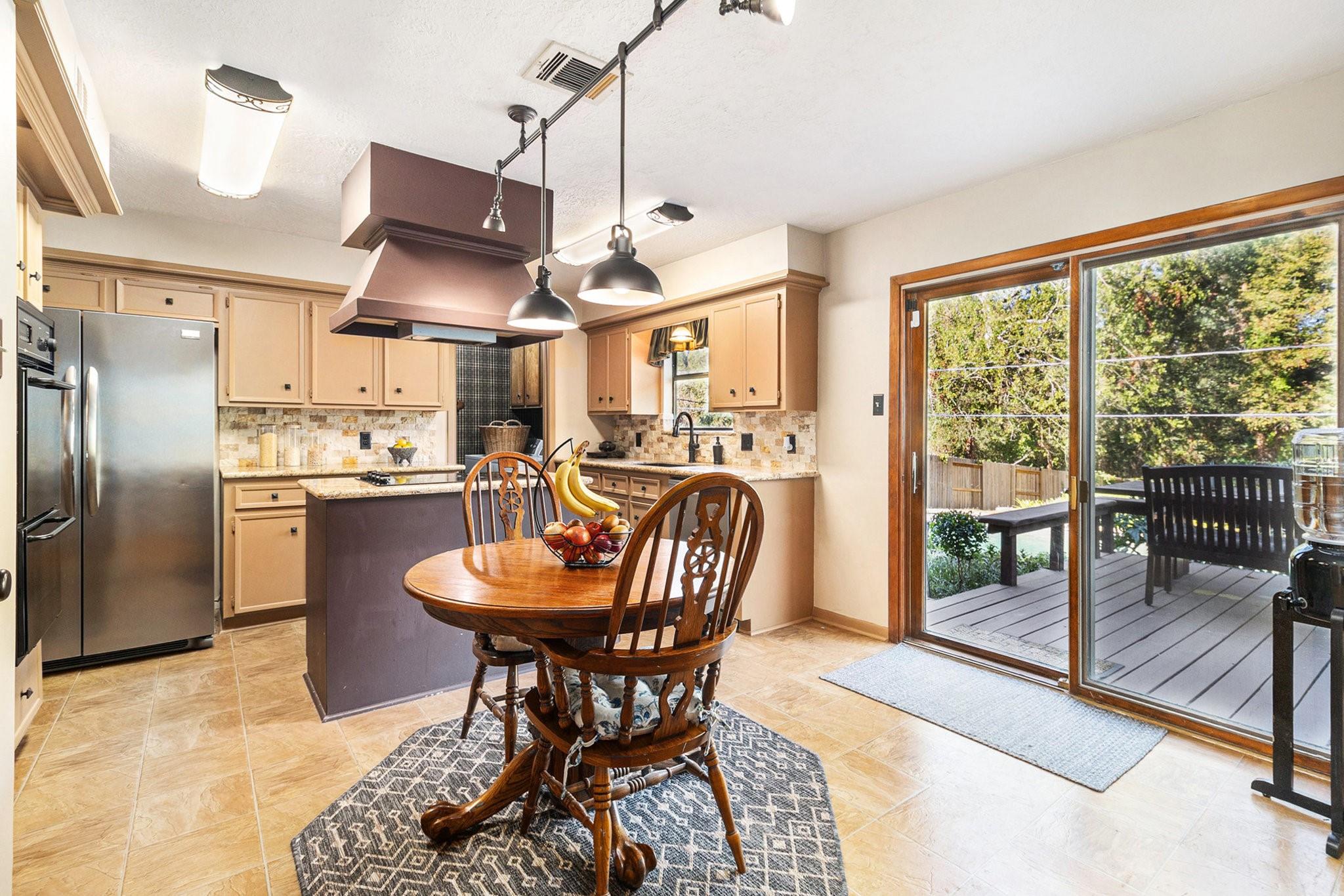 16011 Pebble Bend Drive, Houston