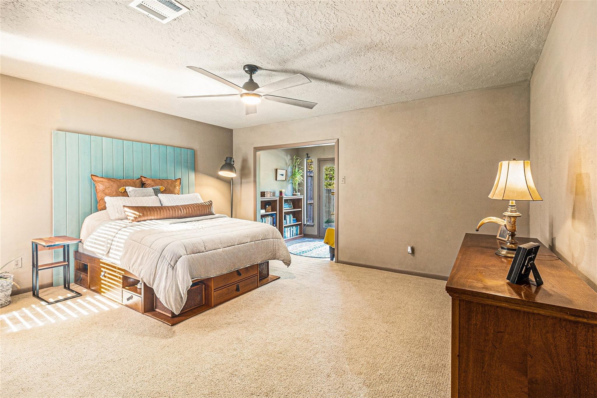 16011 Pebble Bend Drive, Houston