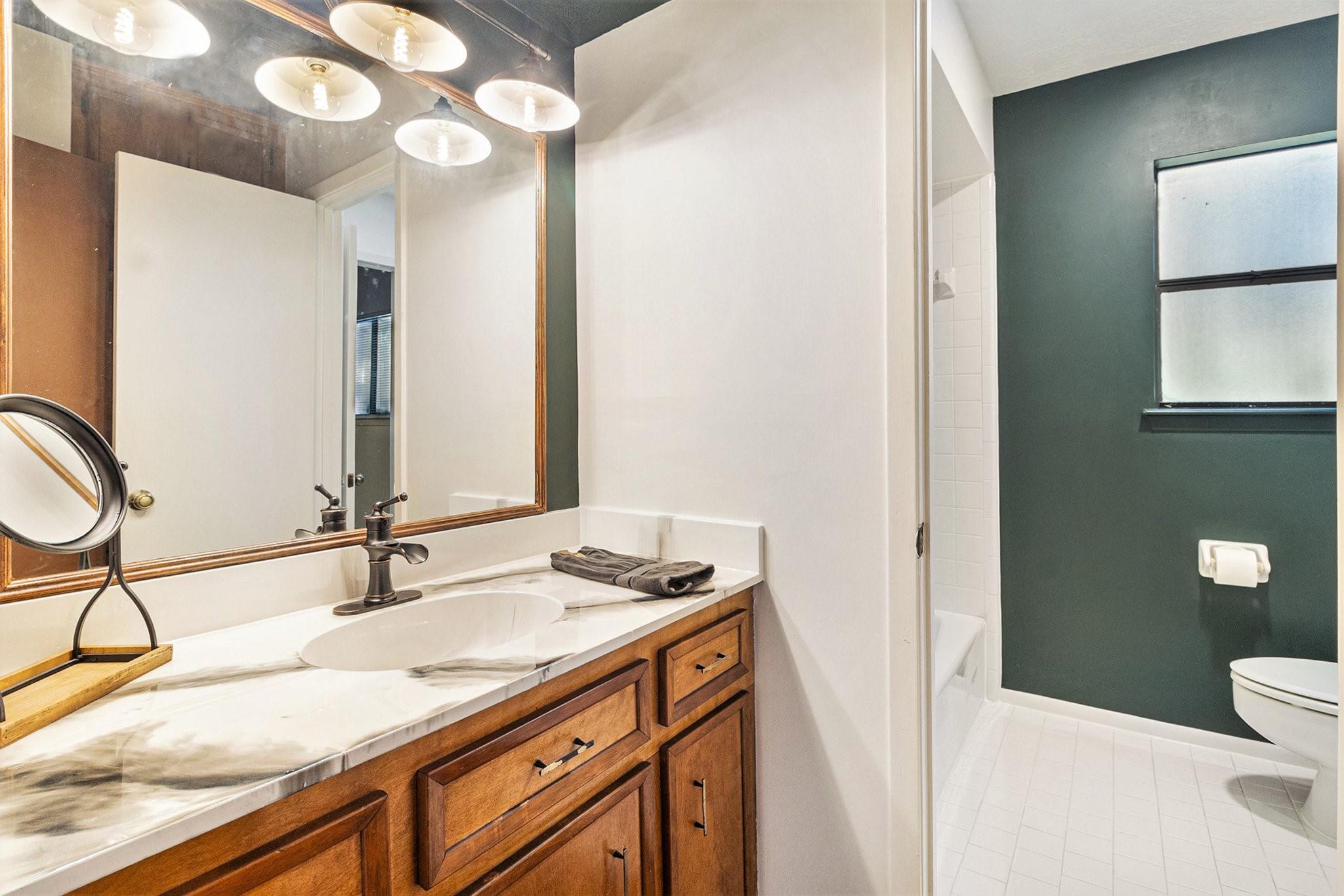 16011 Pebble Bend Drive, Houston