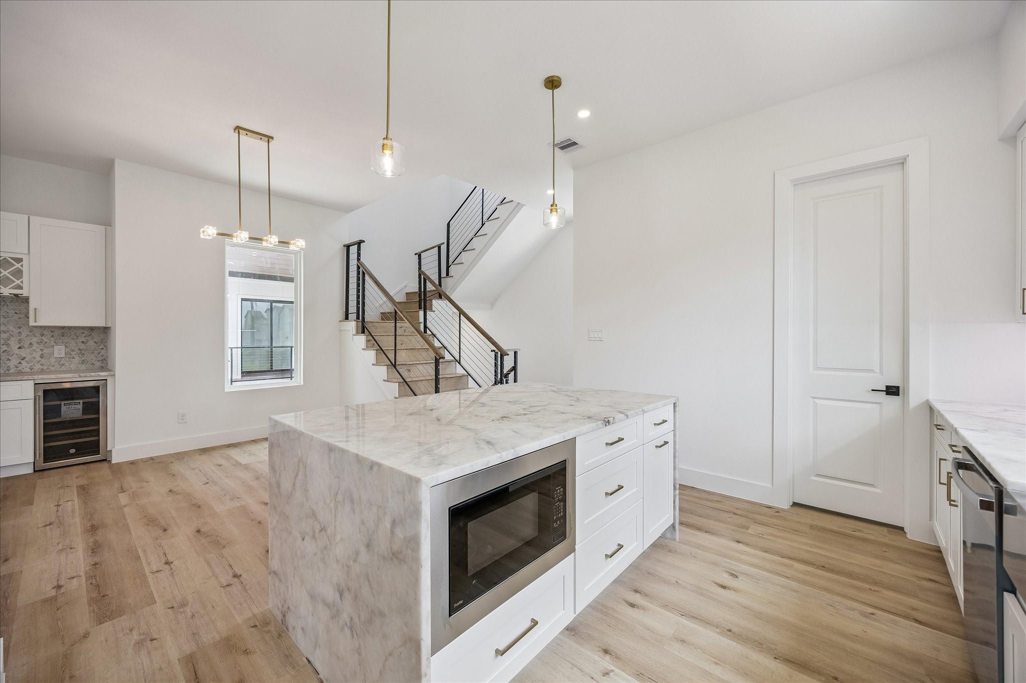 1032 W 17th Street # A