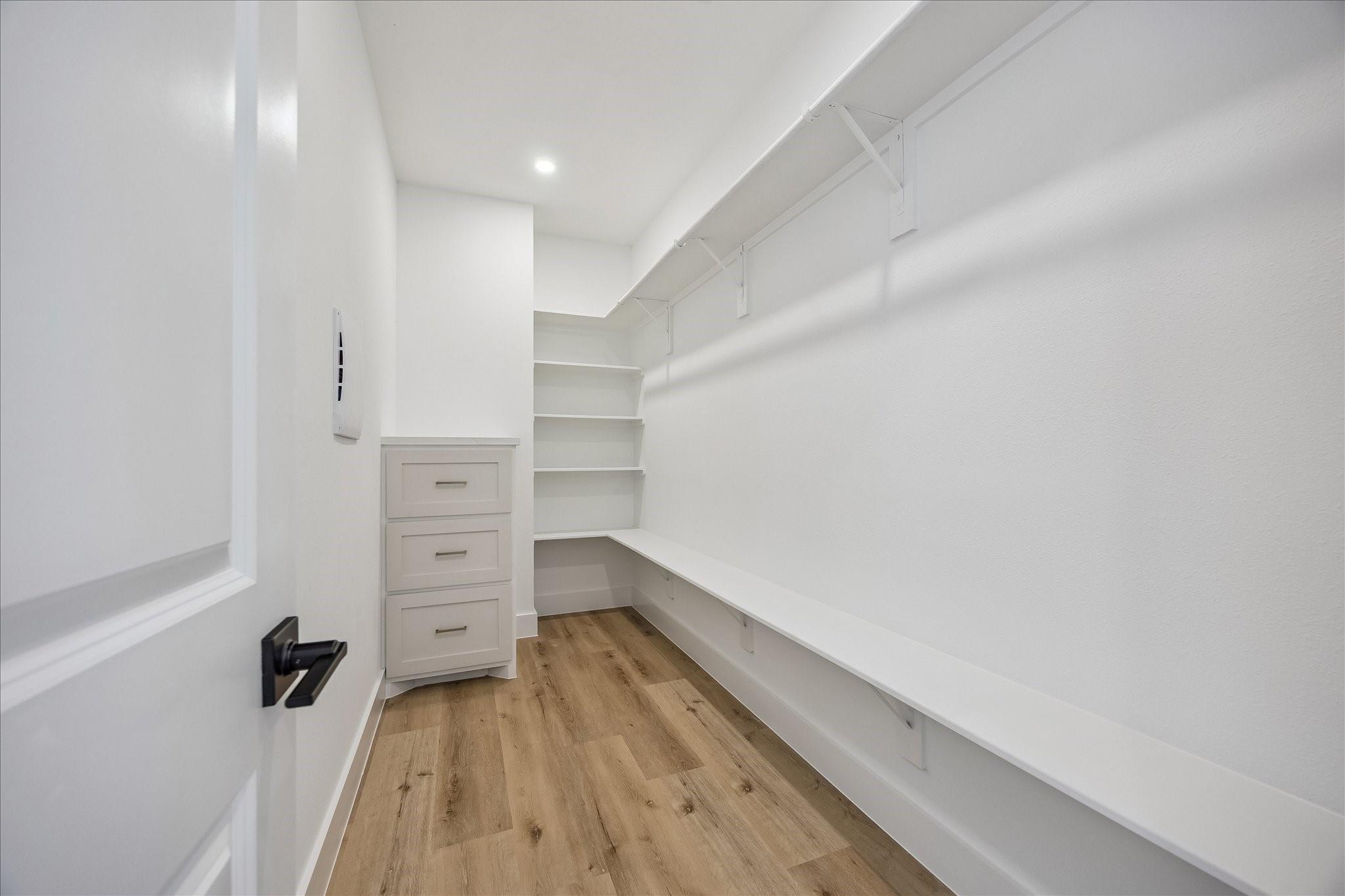 1032 W 17th Street # A