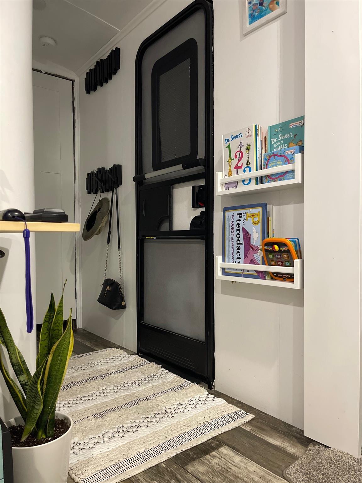 476 W Woodland Shores Drive, Point Blank