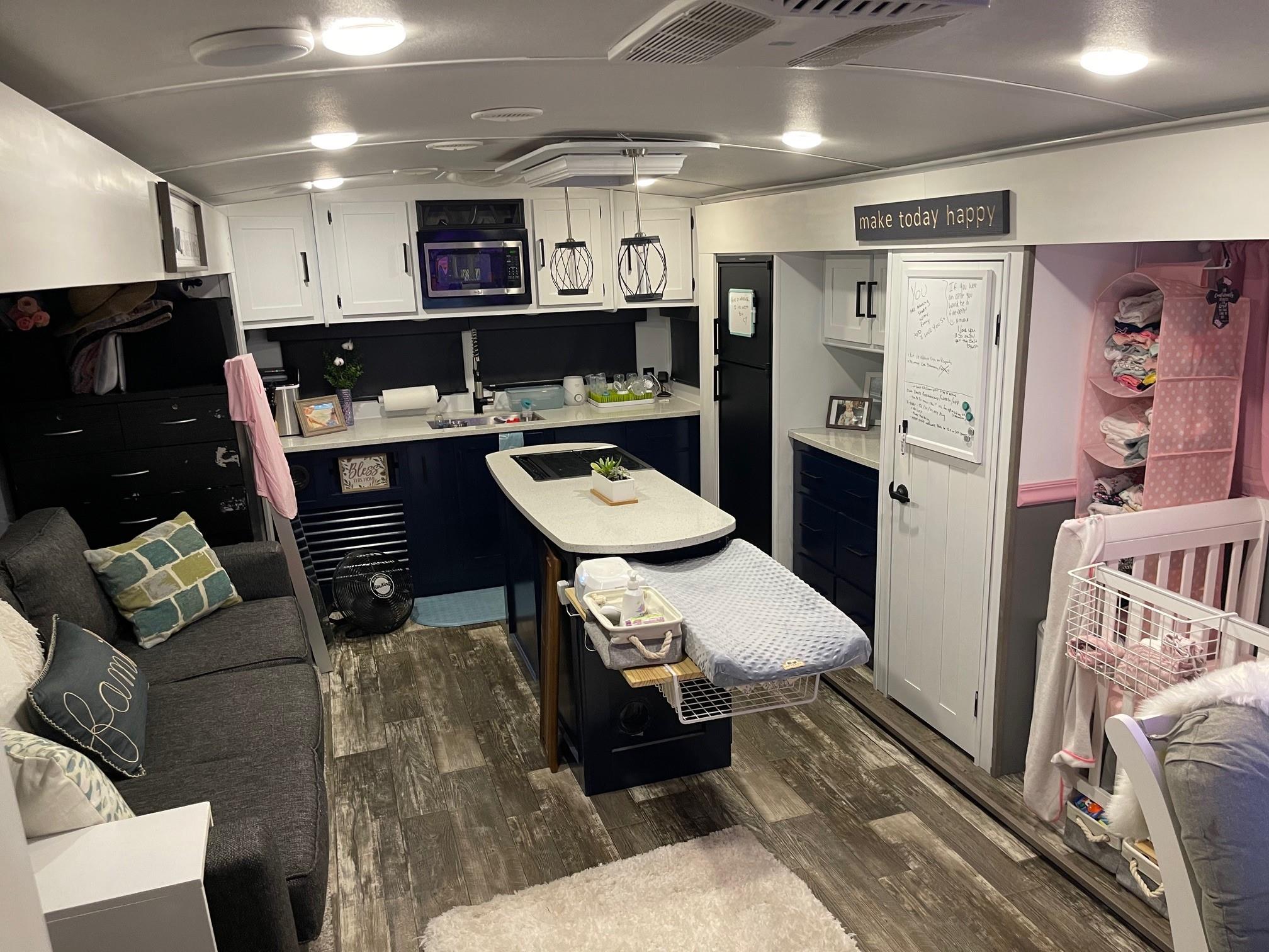 476 W Woodland Shores Drive, Point Blank