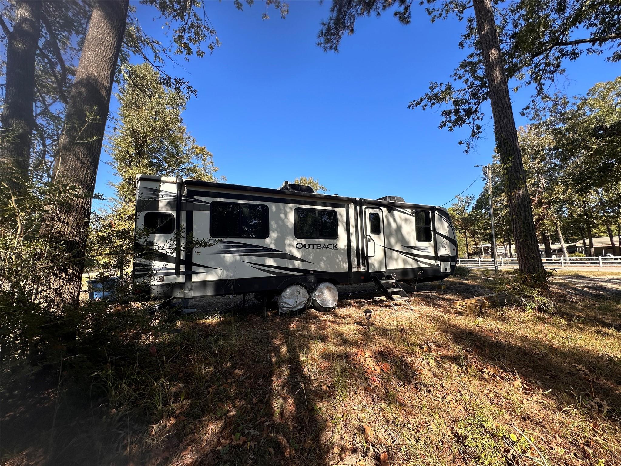 476 W Woodland Shores Drive, Point Blank