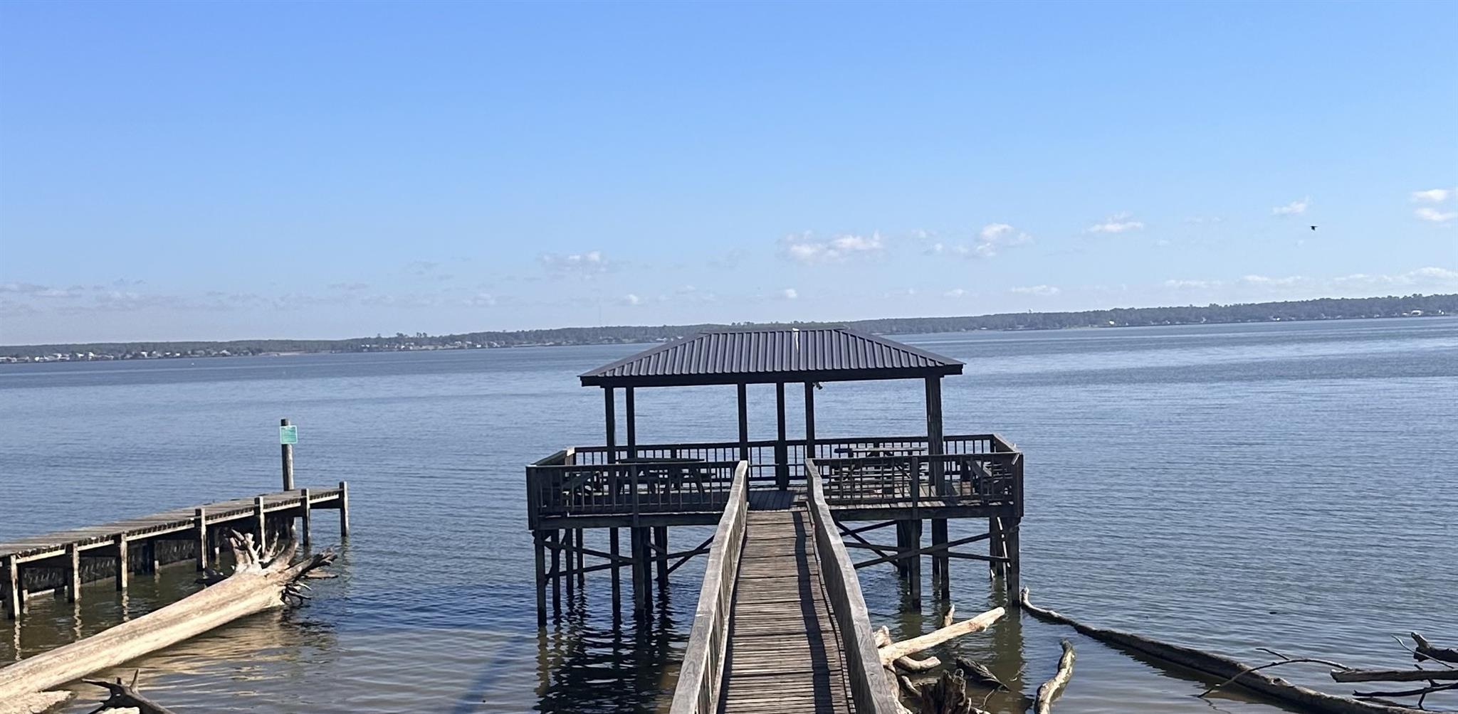 476 W Woodland Shores Drive, Point Blank