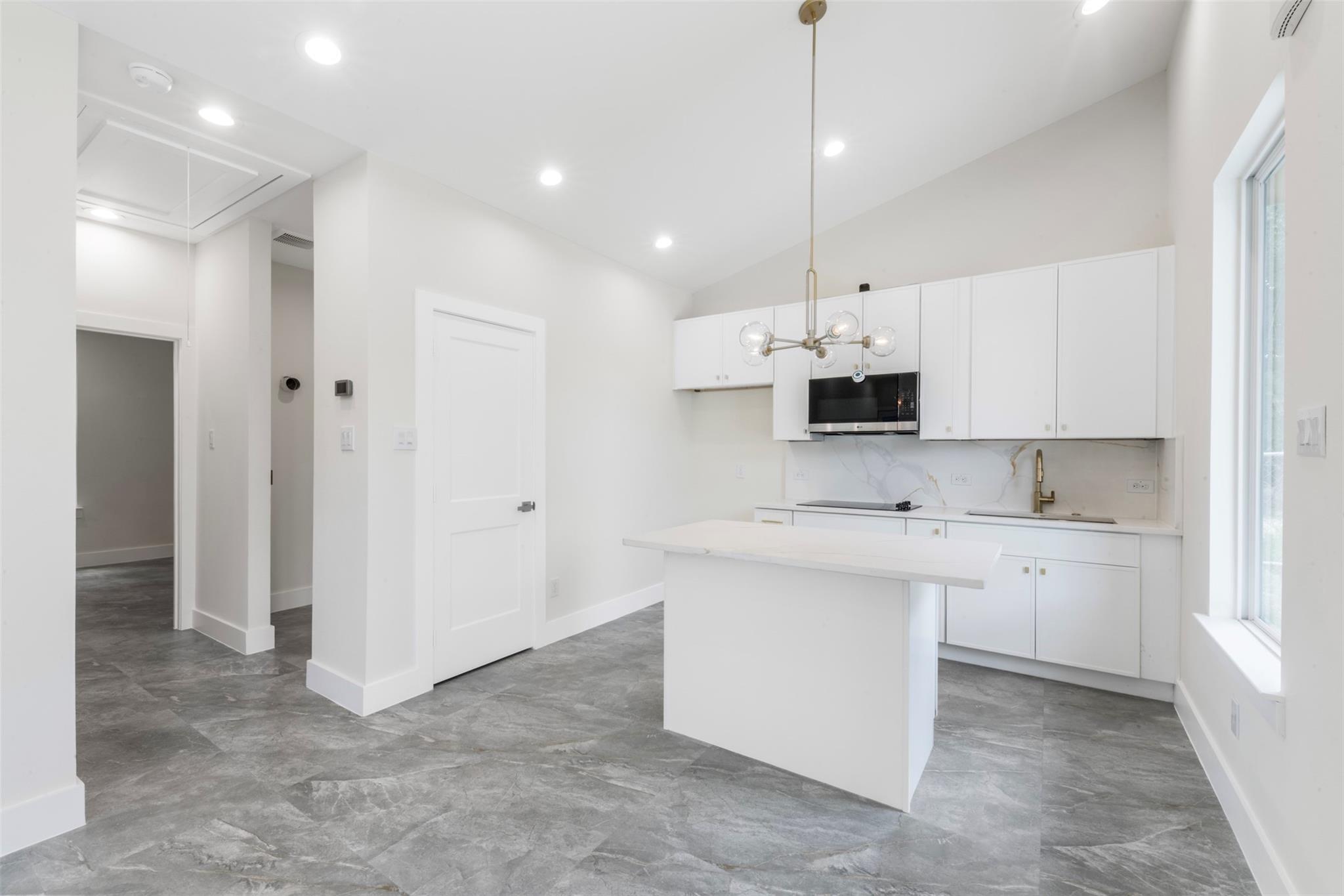 1277 Dewalt Street