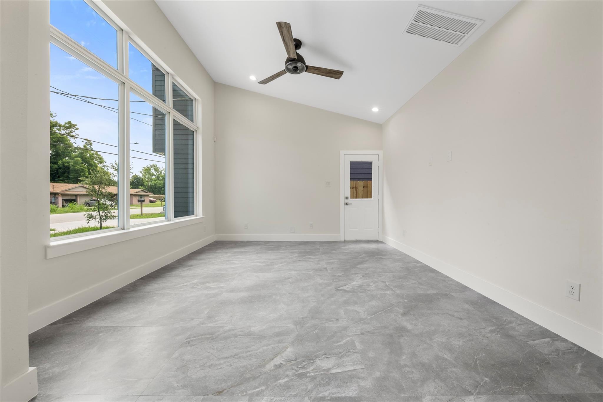 1277 Dewalt Street
