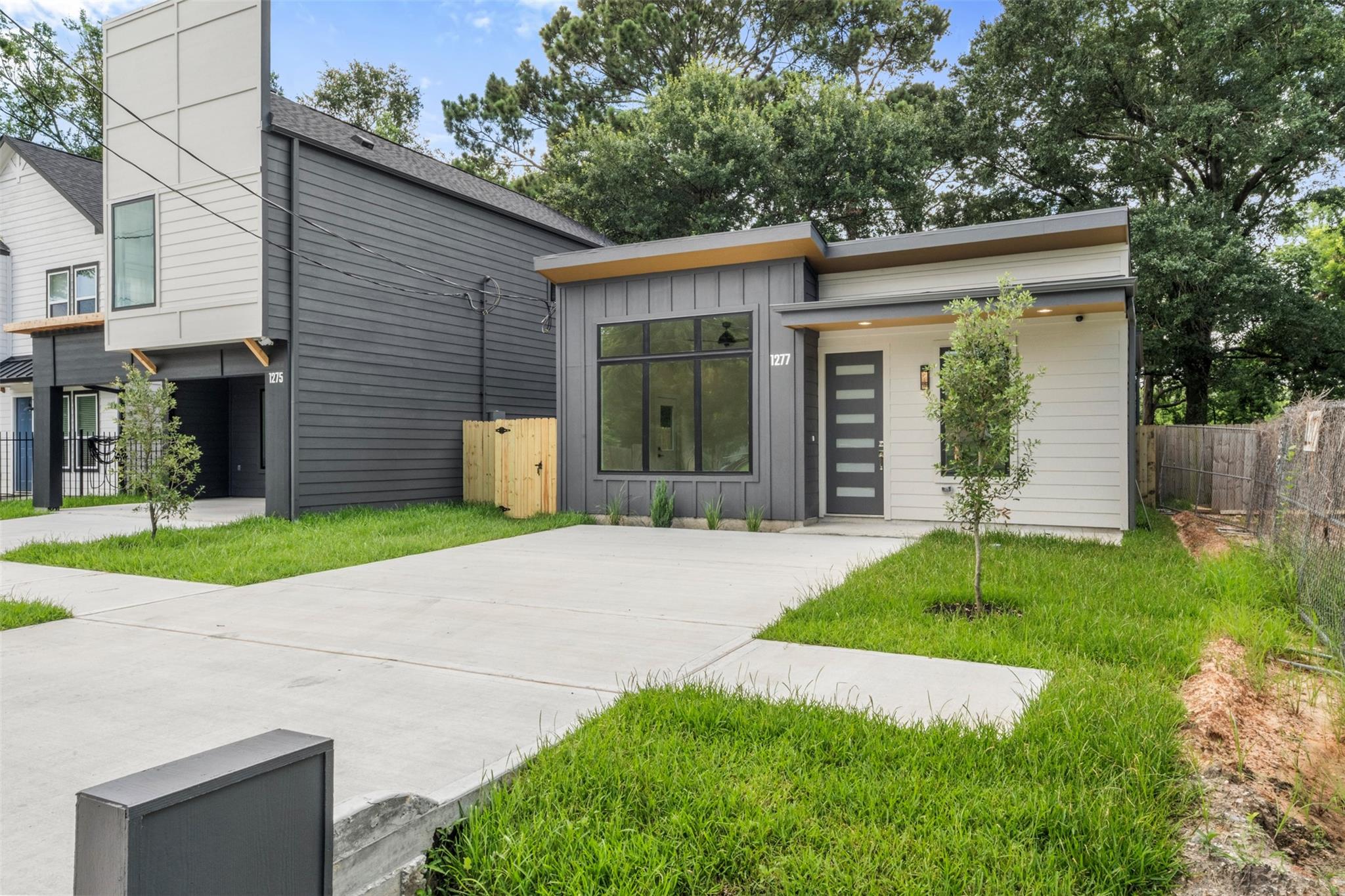 1277 Dewalt Street