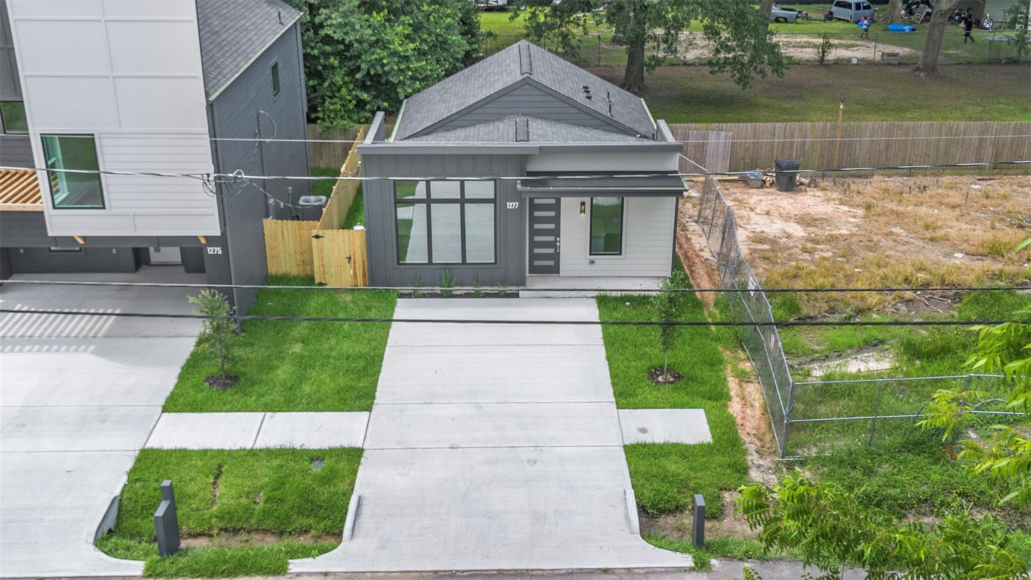1277 Dewalt Street