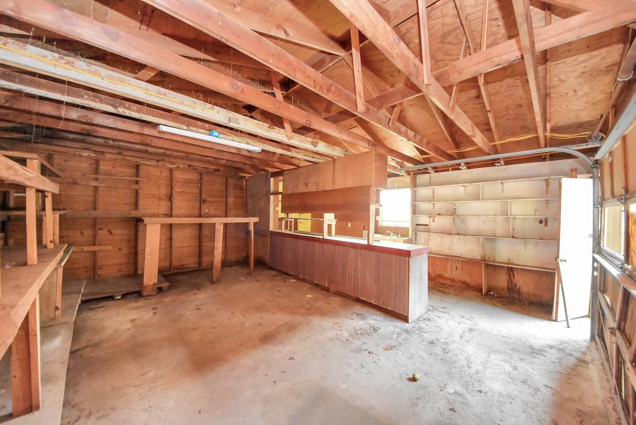 117 E Witcher Lane