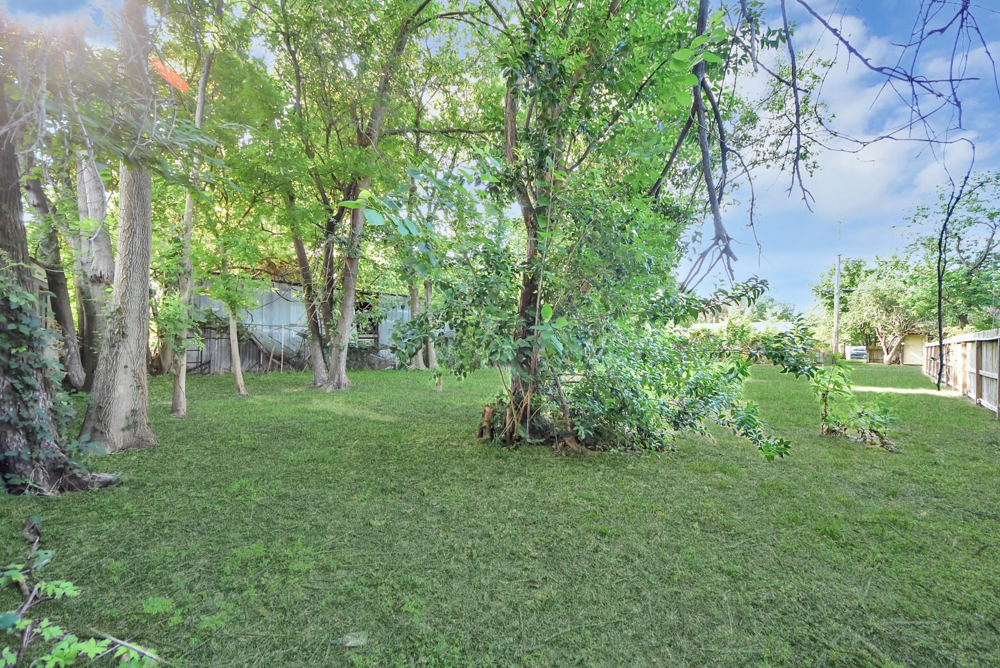 117 E Witcher Lane