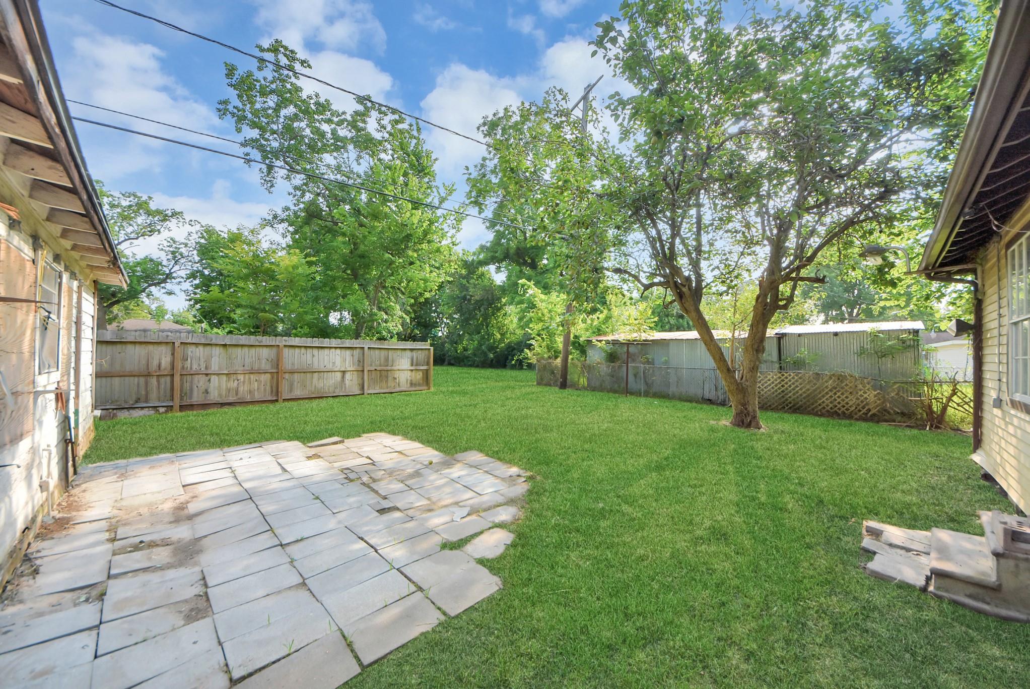 117 E Witcher Lane