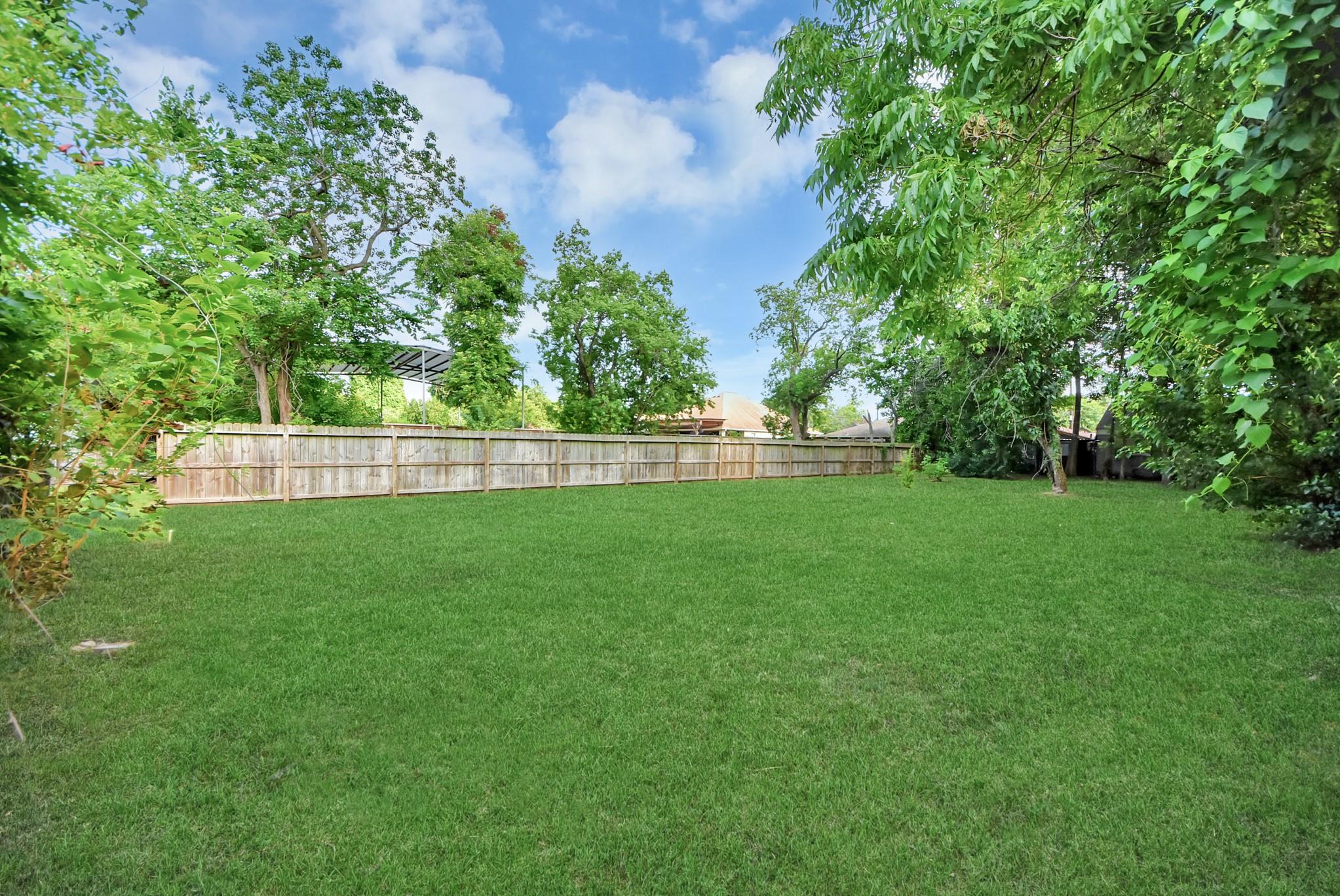 117 E Witcher Lane