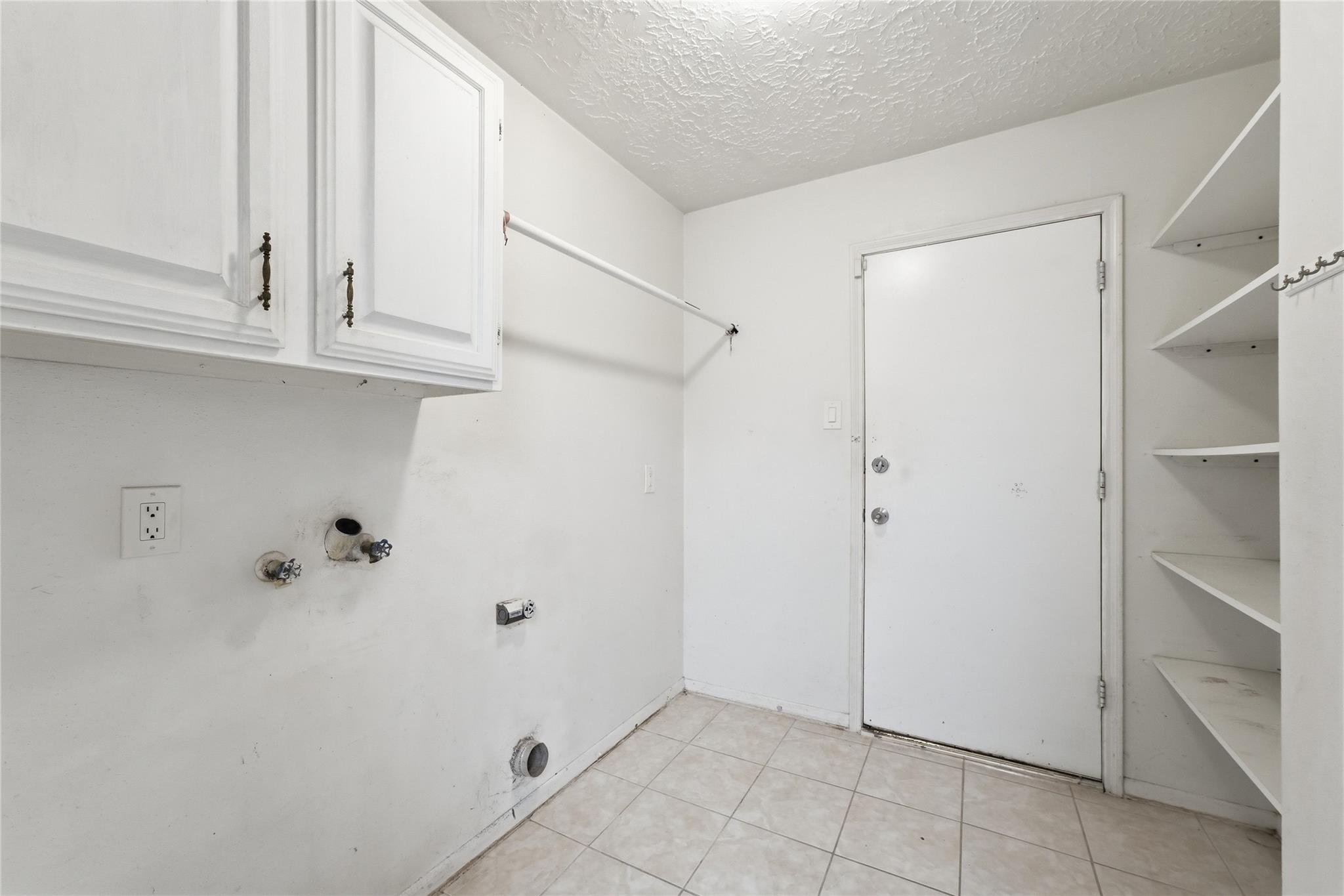 12126 Pine Knoll Drive