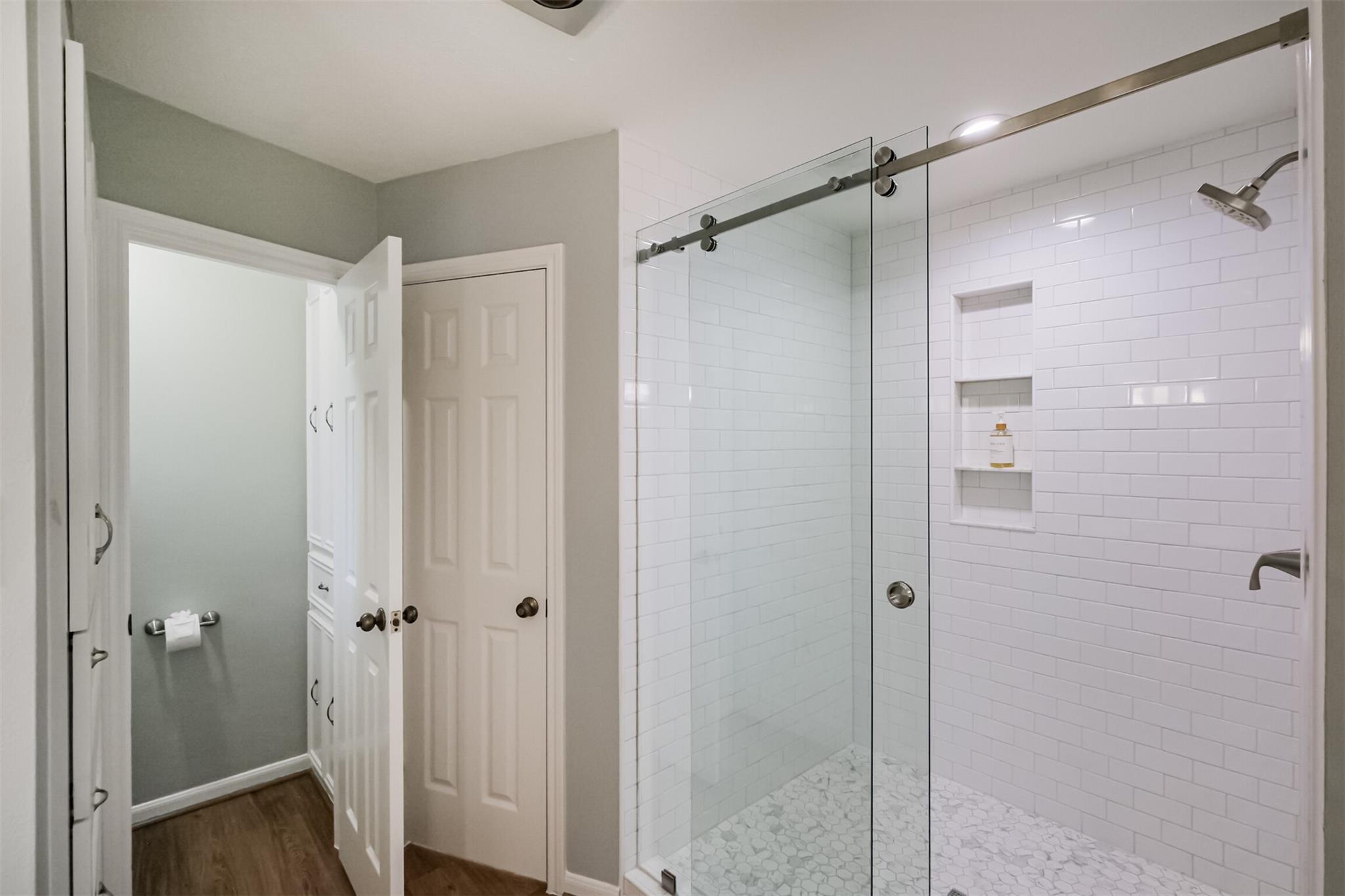 1715 Woodland Park Drive