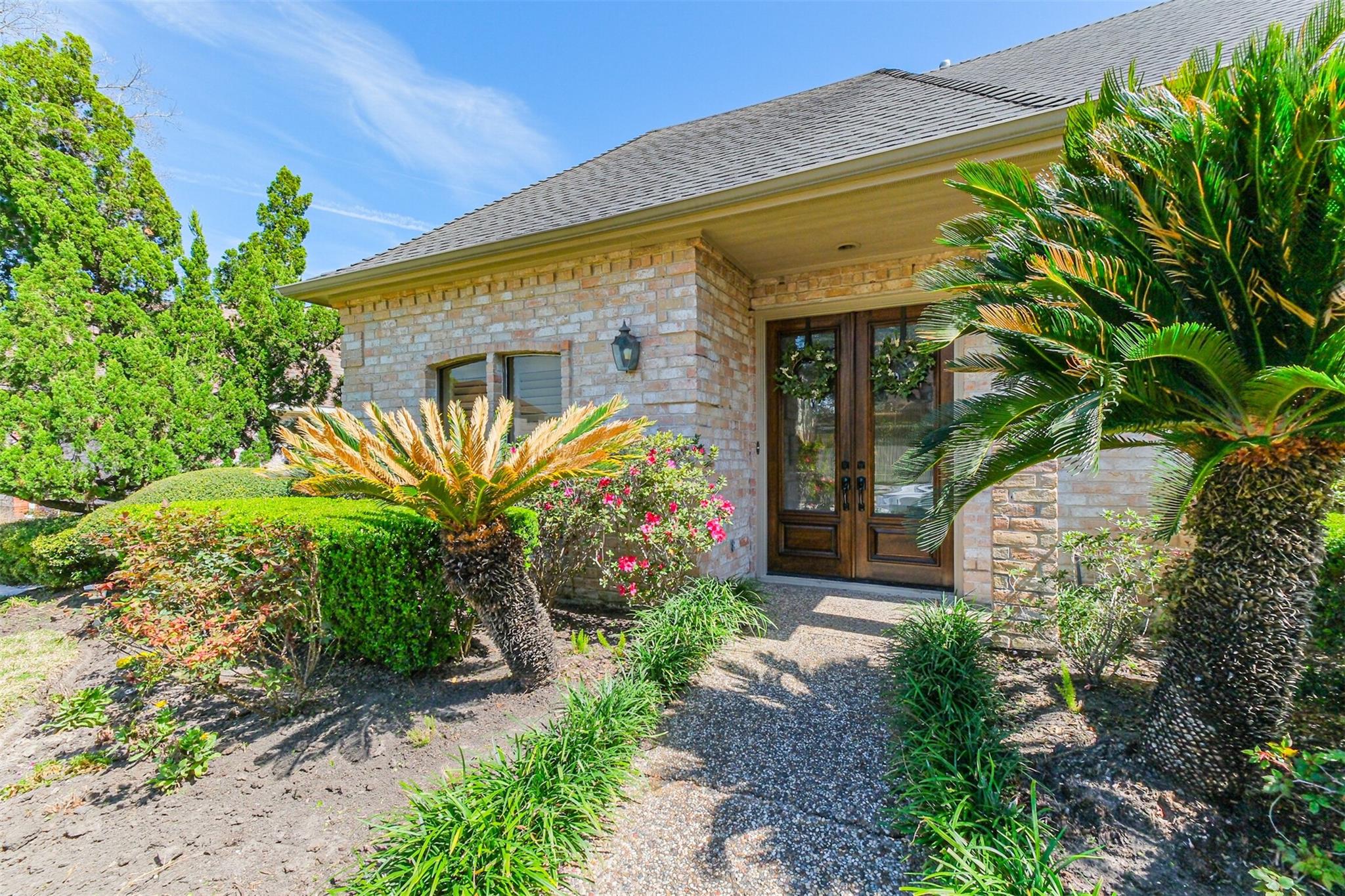 1715 Woodland Park Drive