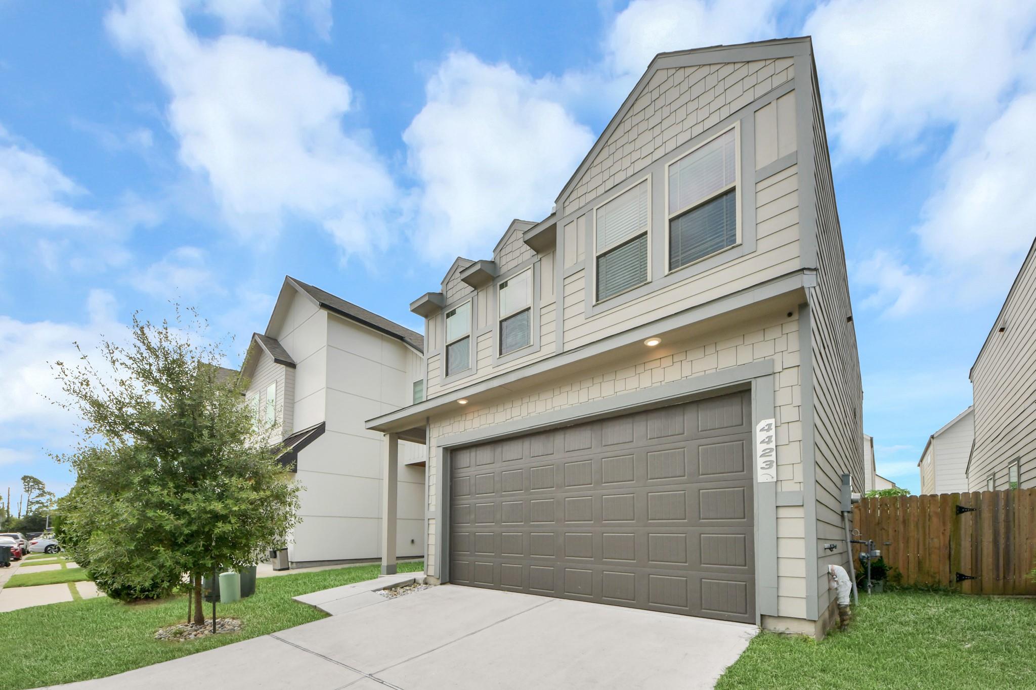 4423 Santorini Lane