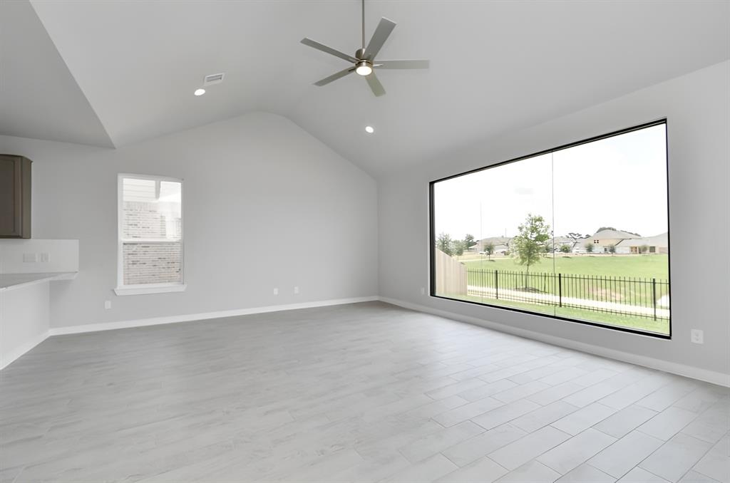 18207 Walnut Canopy Way