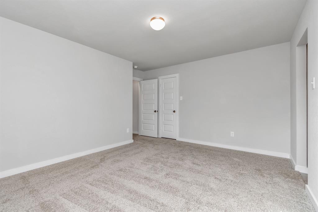 18207 Walnut Canopy Way