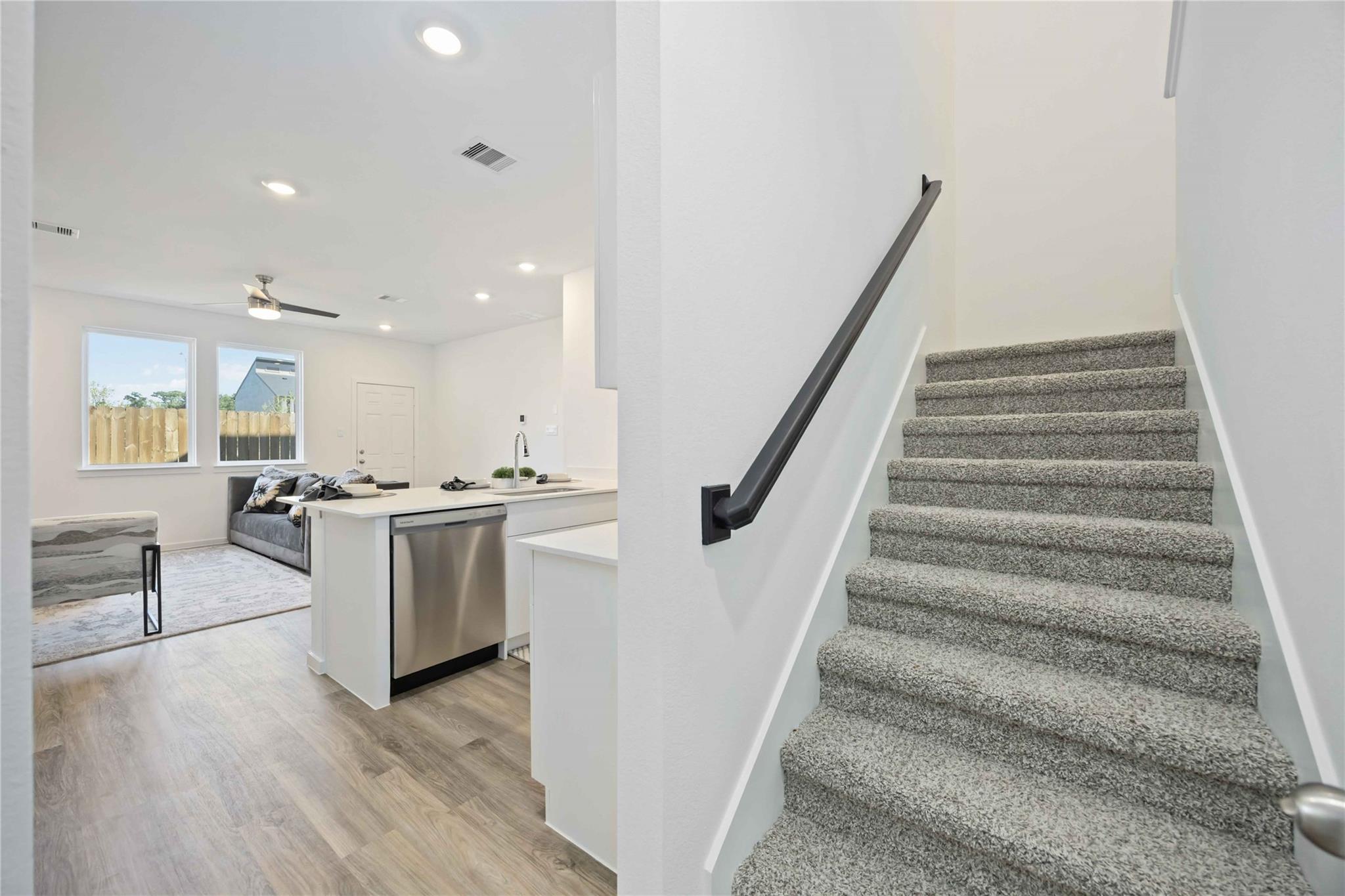 3302 Willshire Stone Street